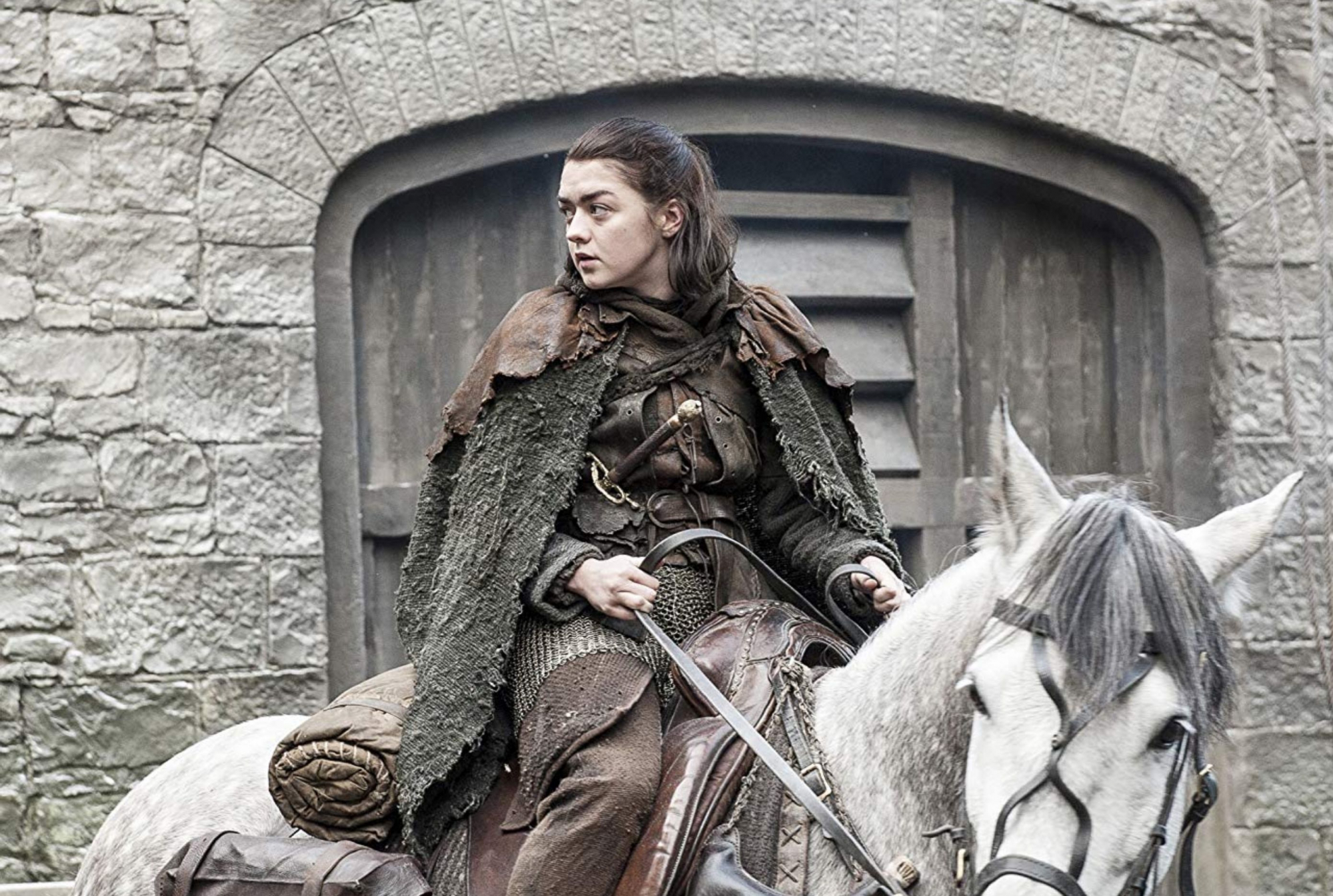 Atriz que faz de Arya achou que cena do segundo episódio de “A Guerra dos Tronos” era a fingir