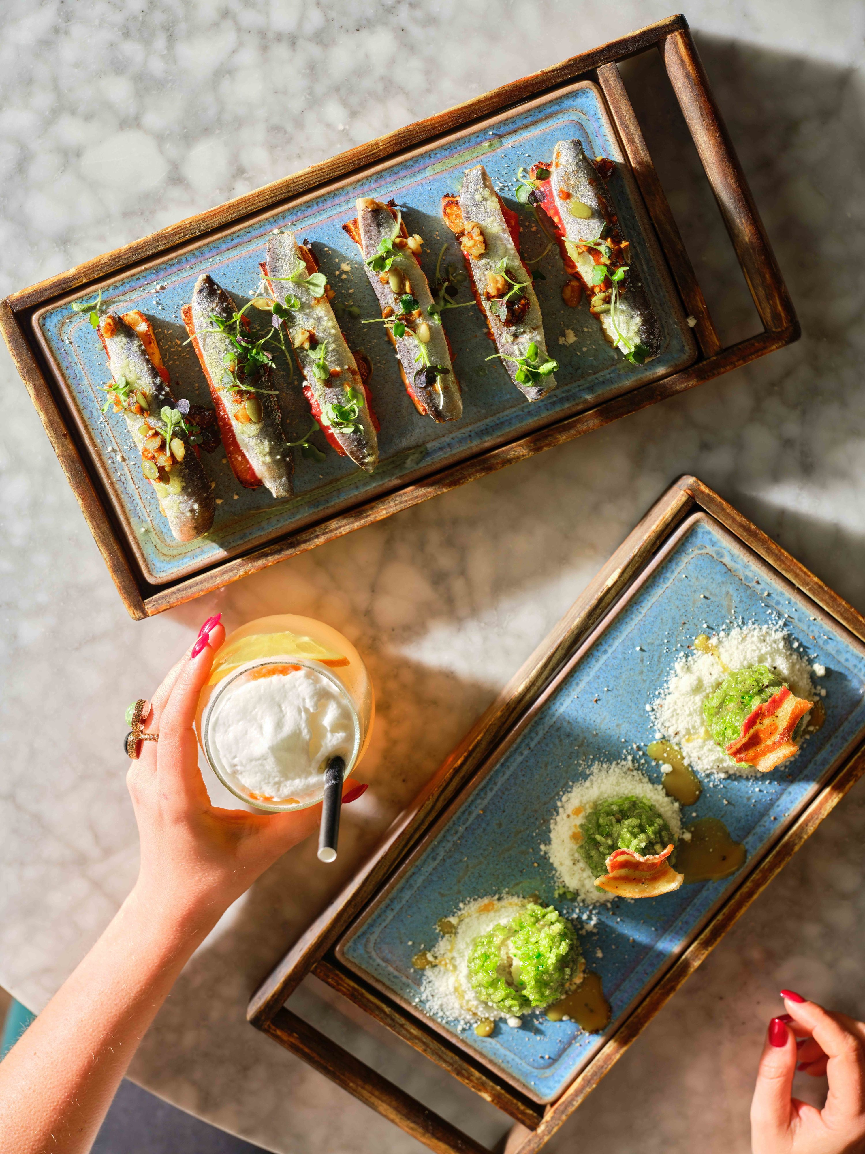 Estes 7 menus de grupo com bebidas ilimitadas são perfeitos para as celebrações de final de ano. Saiba tudo