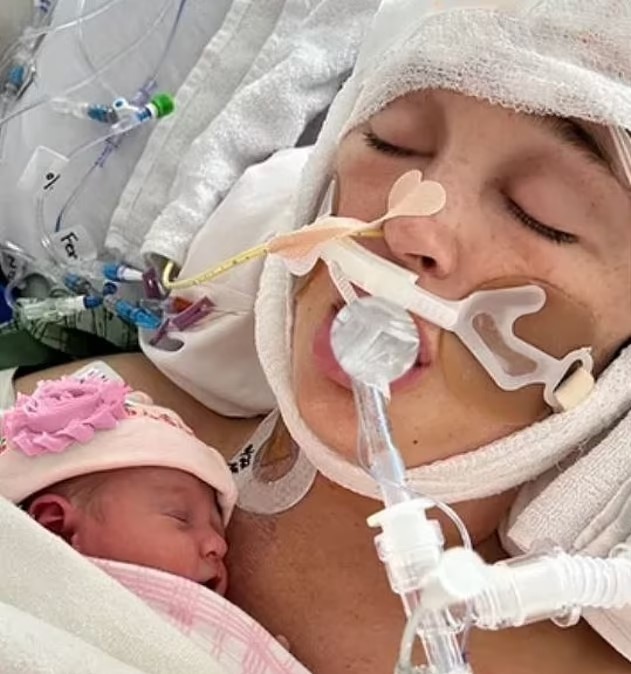 Influencer grávida de 39 semanas sofre aneurisma. Foi colocada em coma e um mês depois conheceu a filha