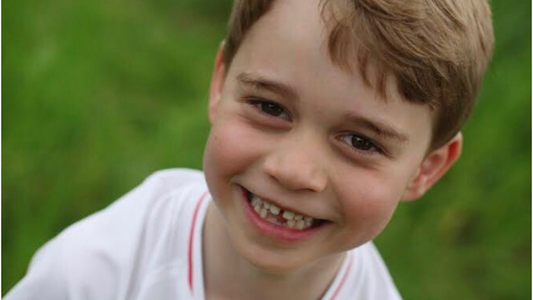 O príncipe George faz 6 anos. E há fotografias novas para comemorar a data