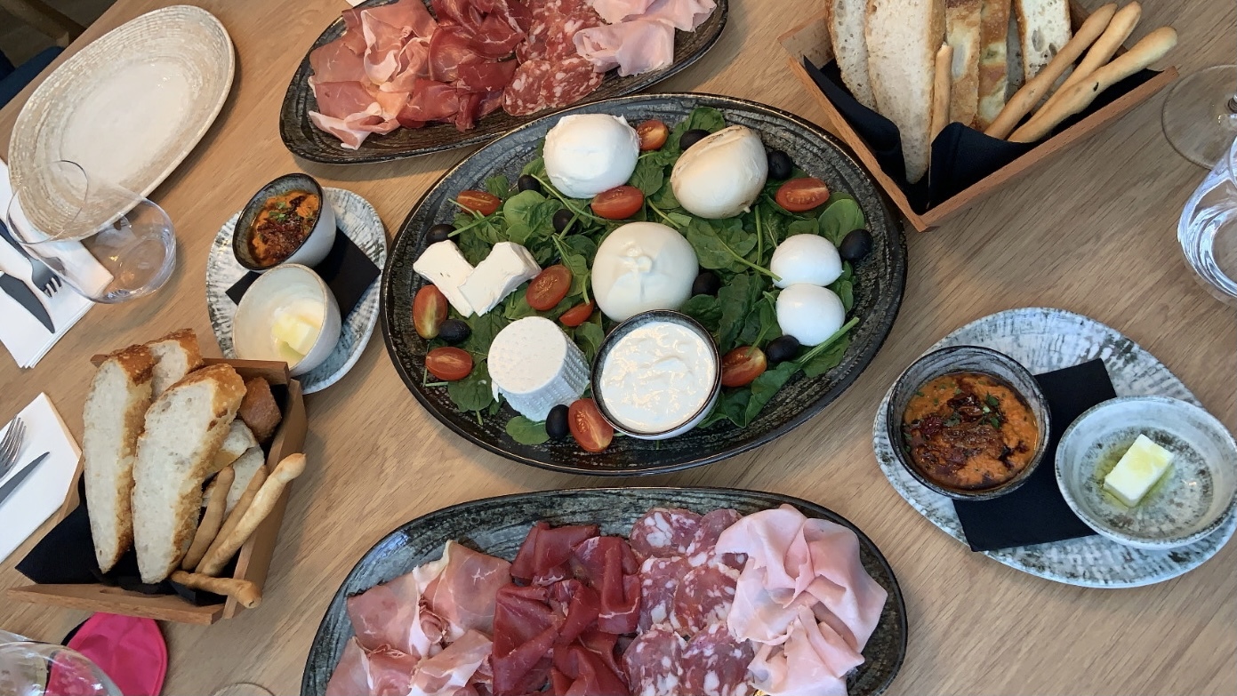 Mozzarella Bar Experience. Fizemos uma prova cega no italiano Obicà — e já temos favoritos