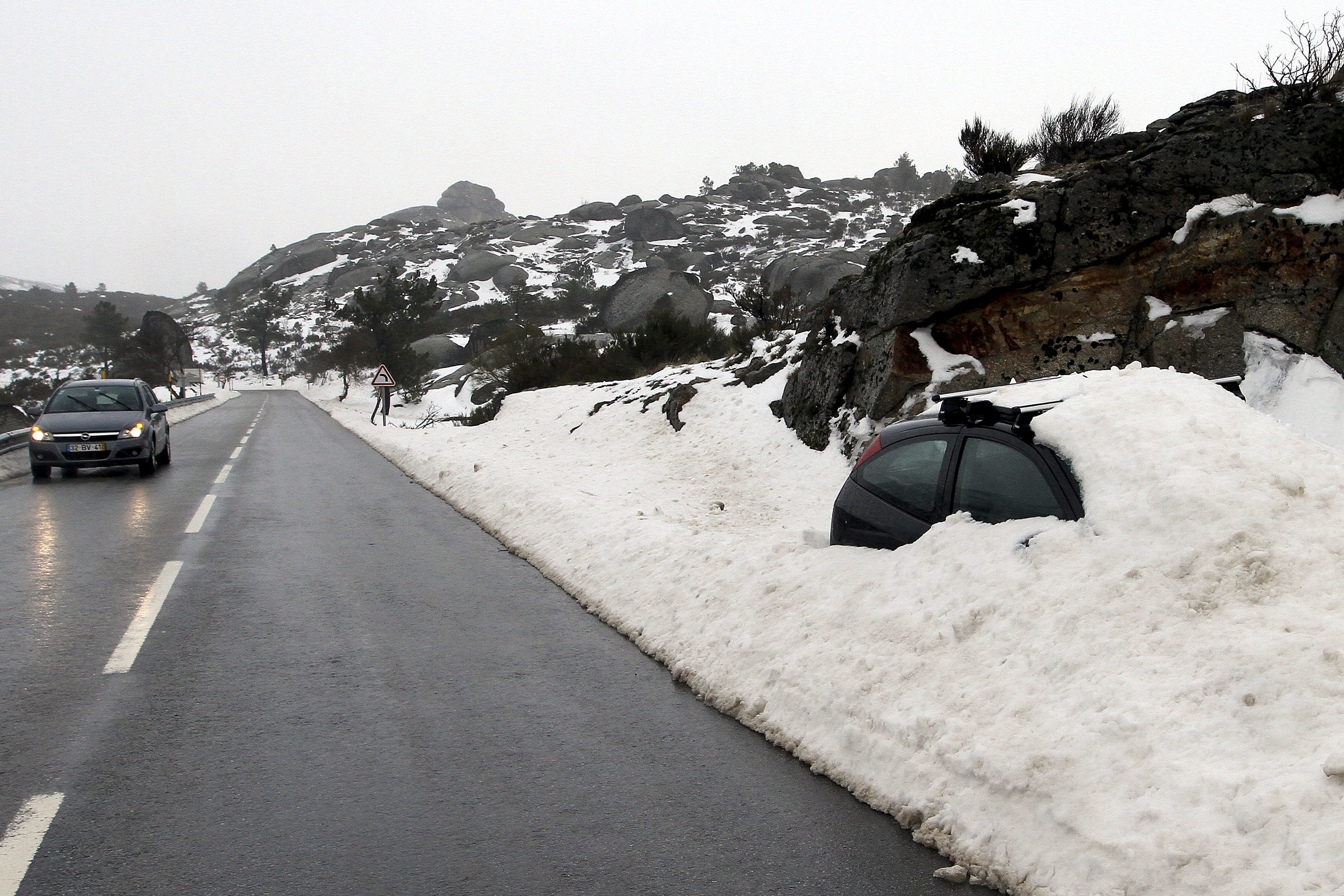 Estradas na Serra da Estrela reabriram à circulação rodoviária