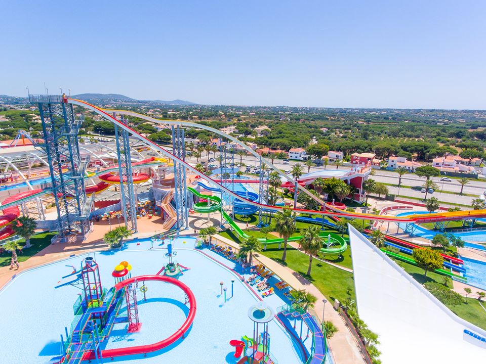 Este parque aquático algarvio é o paraíso das famílias e está mesmo quase a abrir. Saiba quando