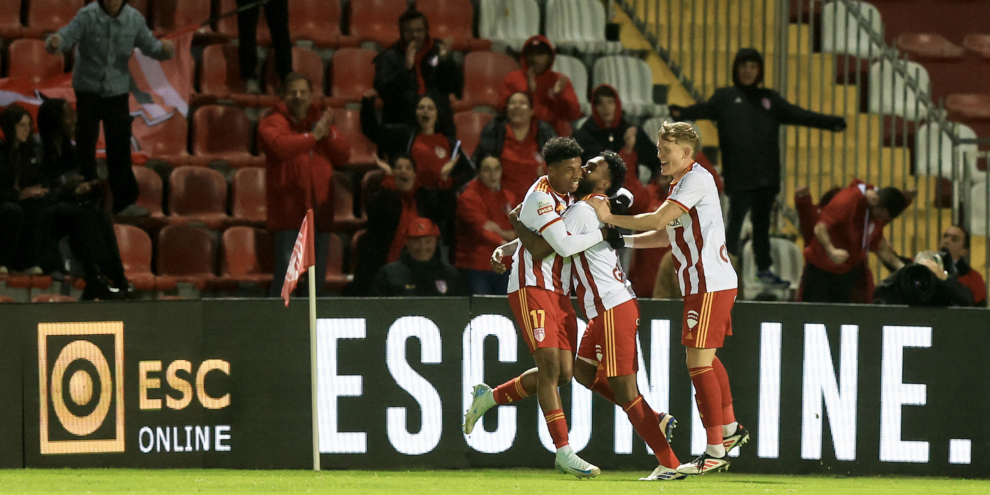 AVS vence Gil Vicente e abandona zona de descida