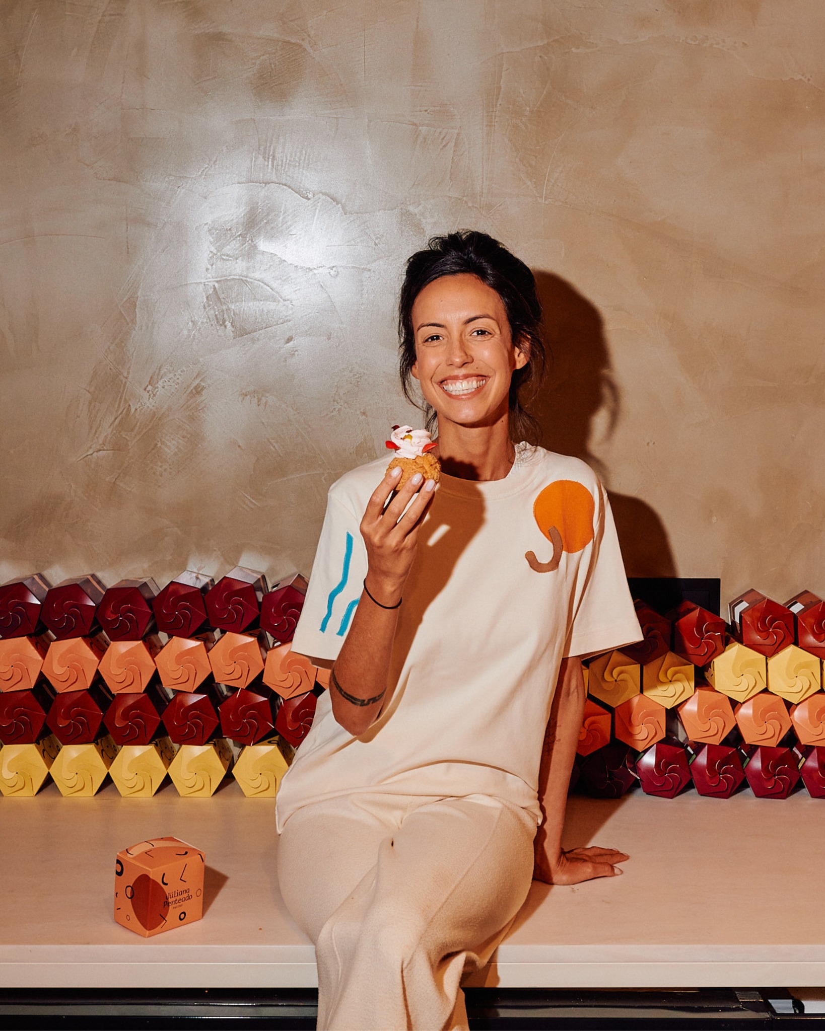 Na nova loja da Gleba 2.0 pode provar os doces com óleos essenciais da “Masterchef” Juliana Penteado