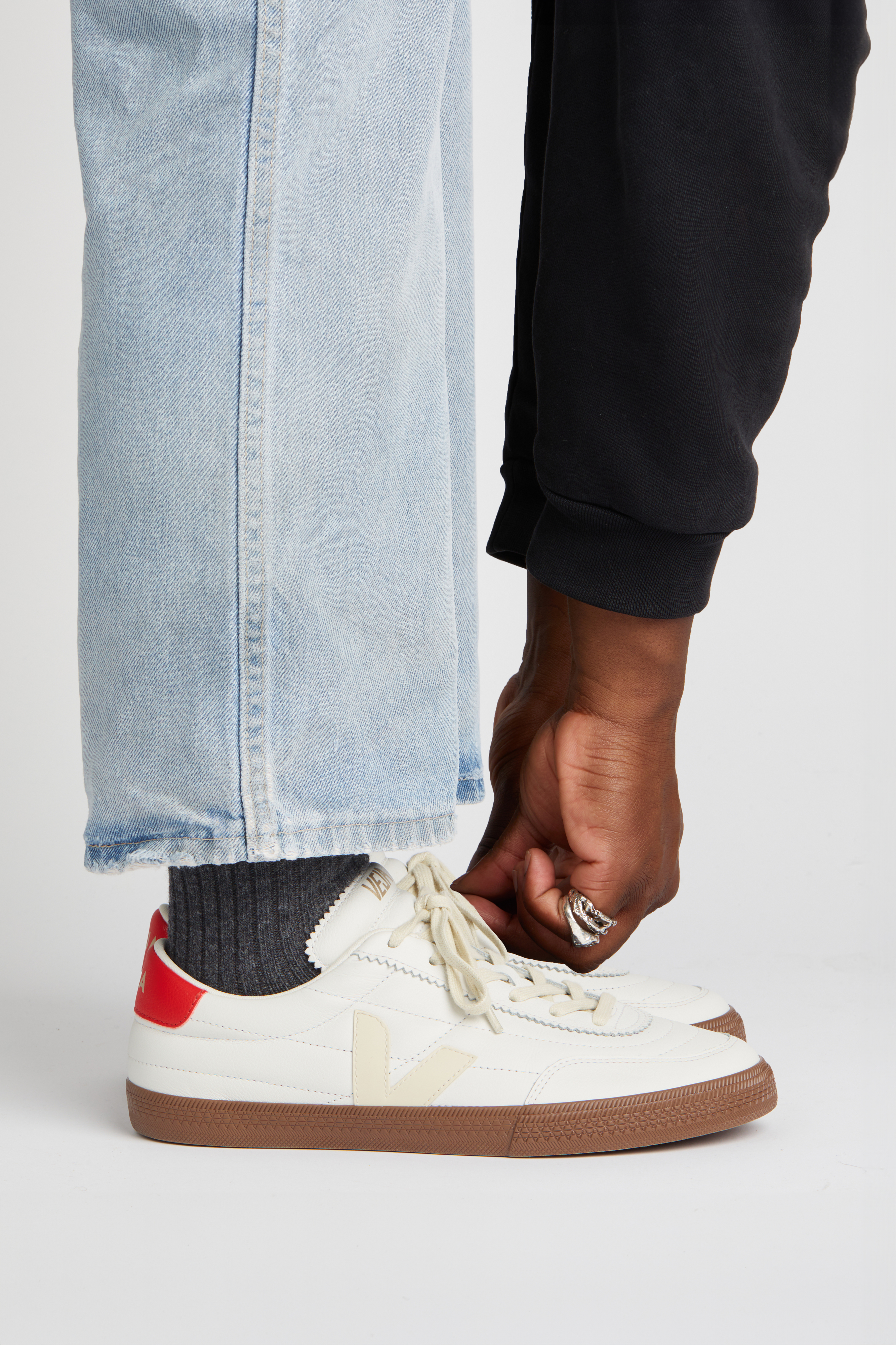 Panenka. Tem mesmo de ver estes novos VEJA inspirados no futebol (e que dão pinta aos looks fora de campo)