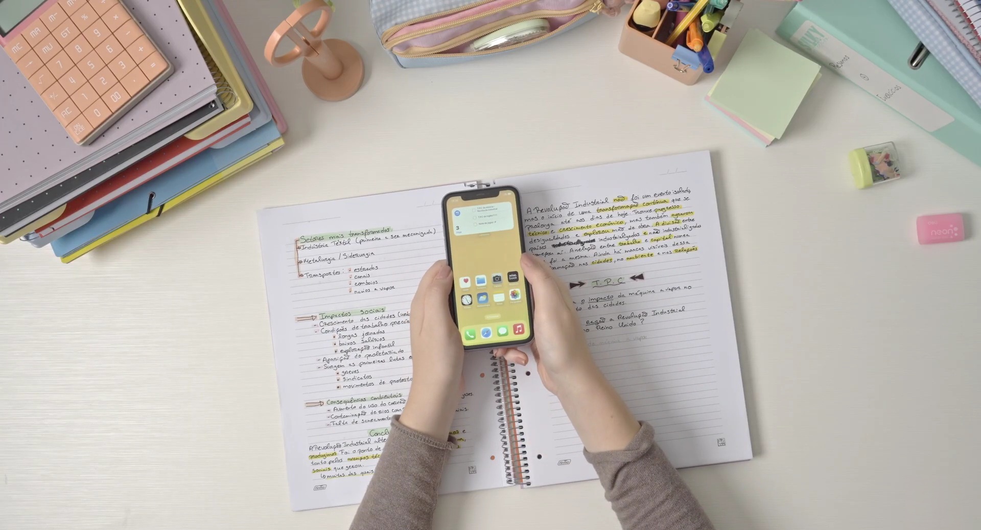 Wise Book é um novo caderno com Inteligência Artificial que chega a Portugal a tempo do regresso às aulas