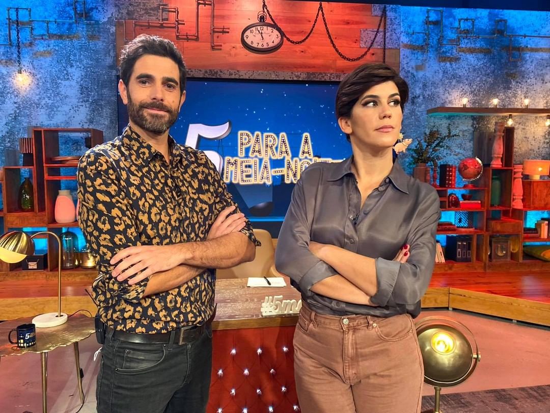 “5 Para a Meia-Noite” muda de apresentador à última hora. A culpa é da COVID