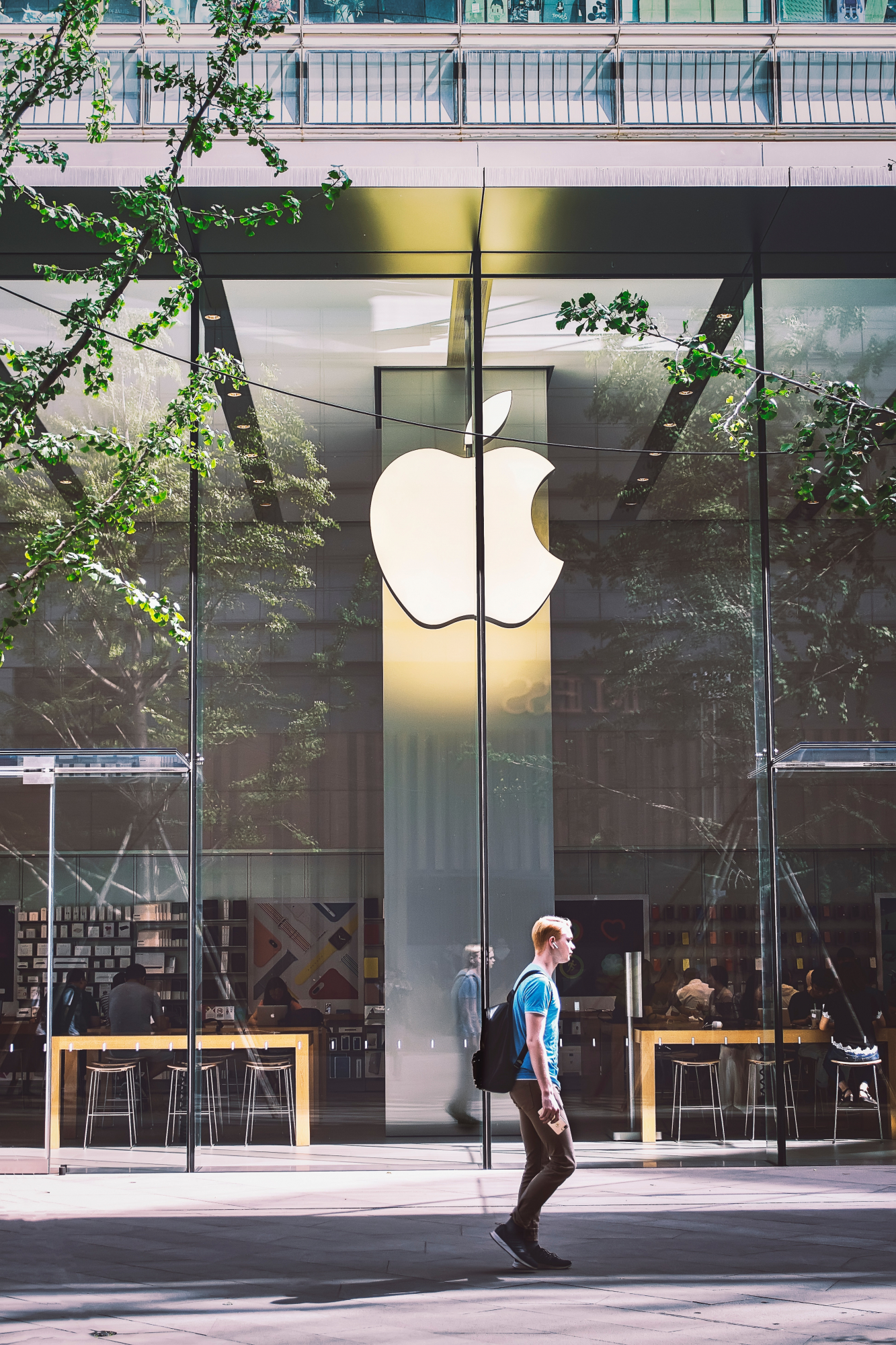 Alusão a Adão e Eva? Saiba como surgiu o famoso logo da Apple
