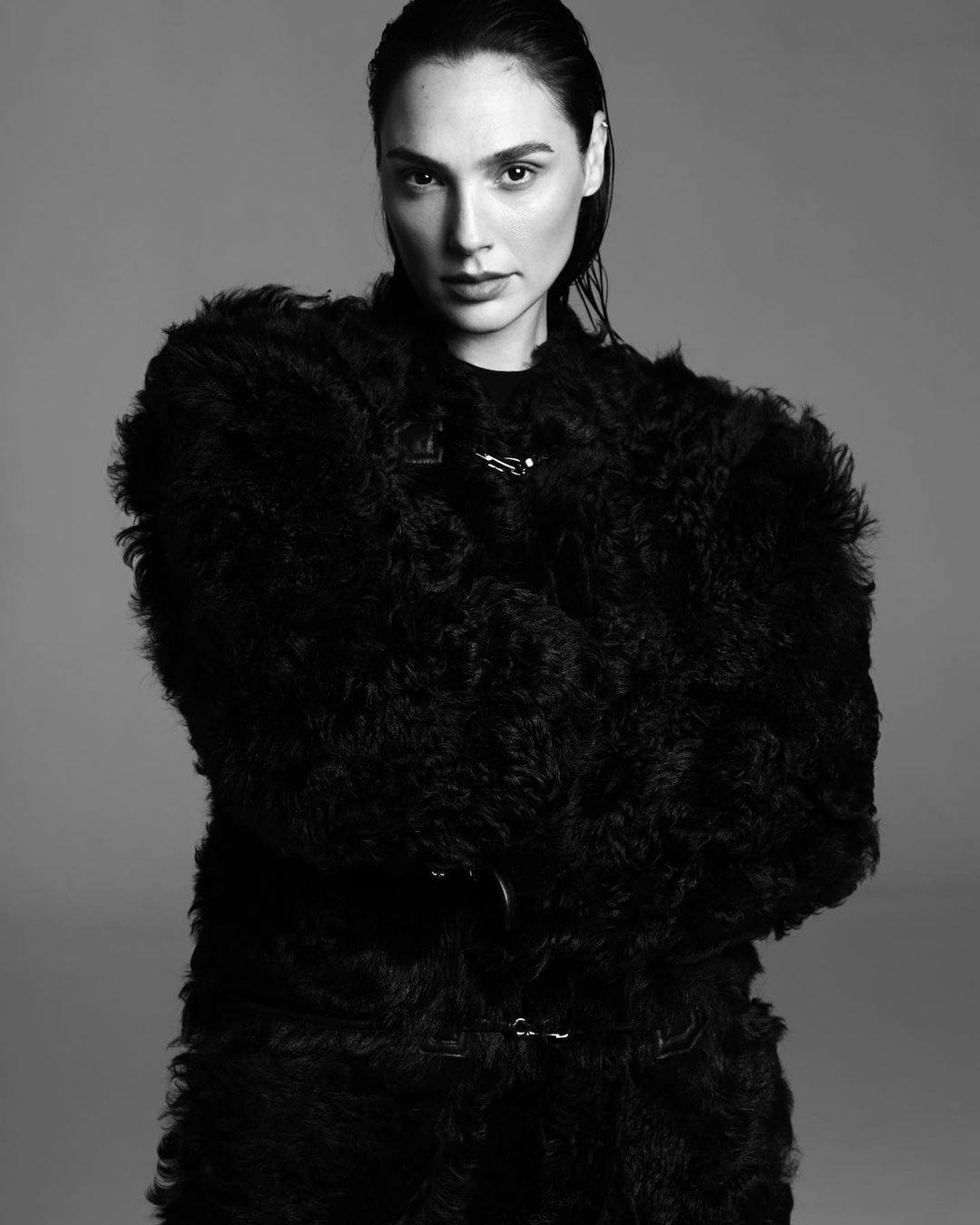 De heroína a vilã. Gal Gadot, ou Wonder Woman, será a Rainha Má de “Branca de Neve”