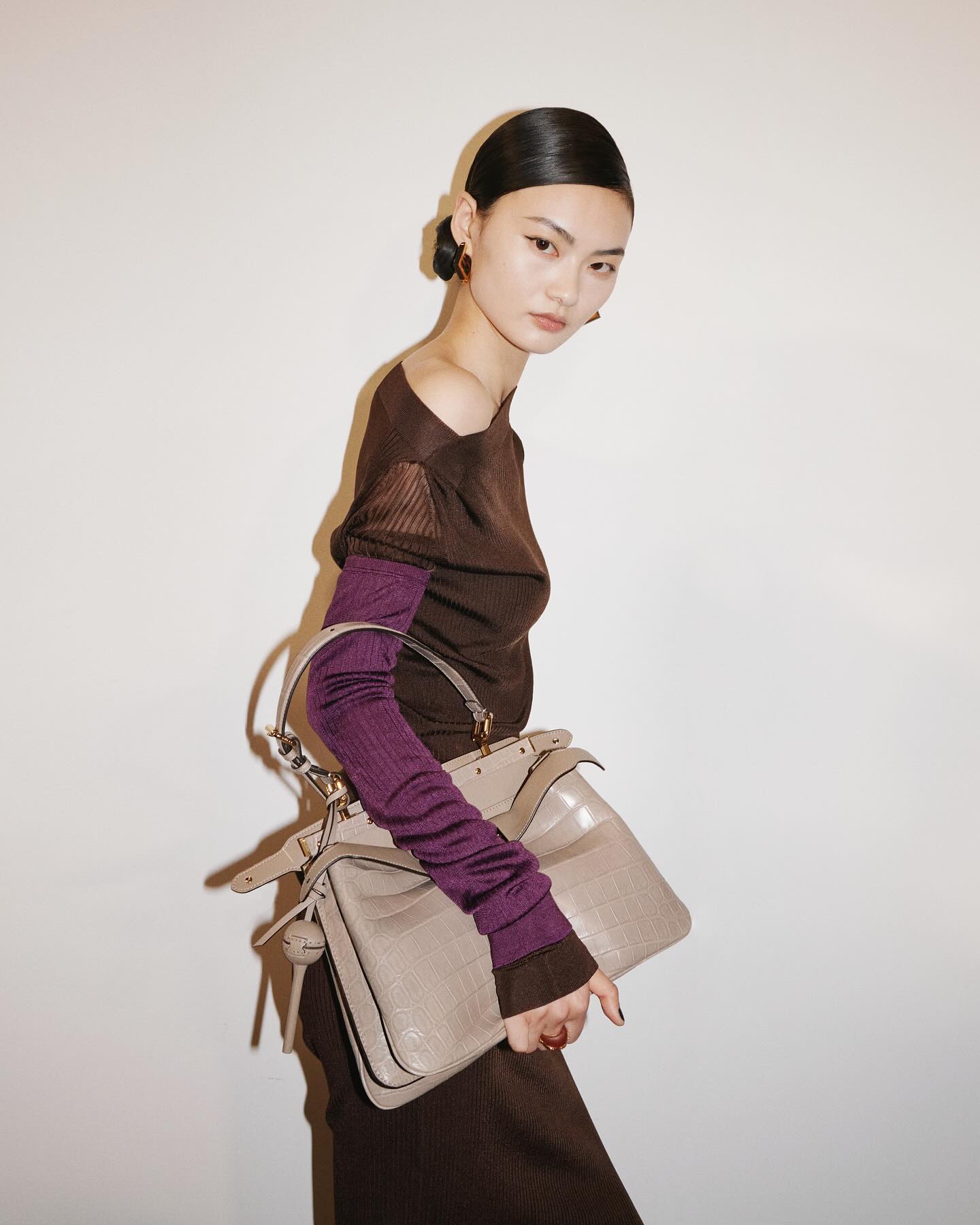 Novo acessório da Fendi é um Chupa Chups. Veja como as modelos o estão a usar