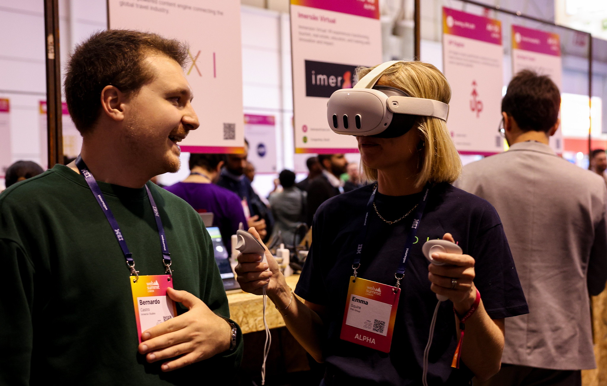 #WetSummit? Chuva não dá tréguas, mas não “arrefece” o entusiasmo das startups. Veja as melhores imagens