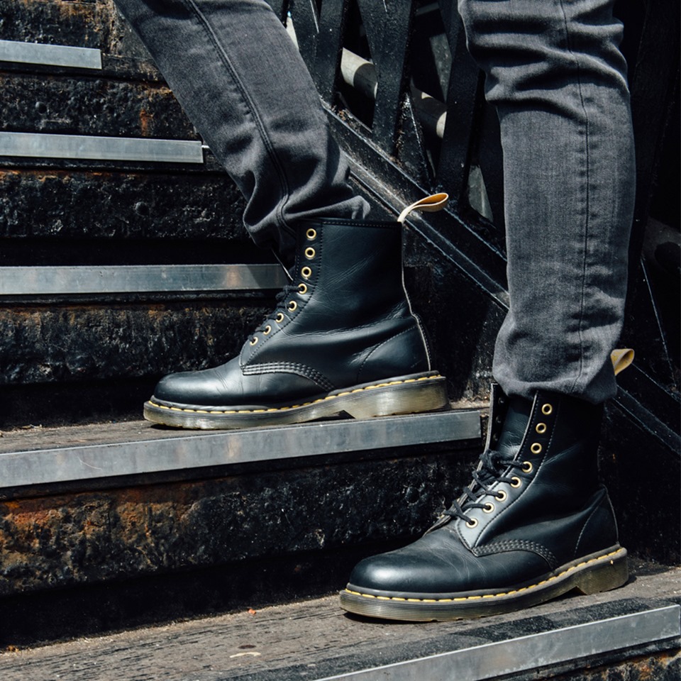 Dr. Martens aumenta lucros com venda de botas vegan