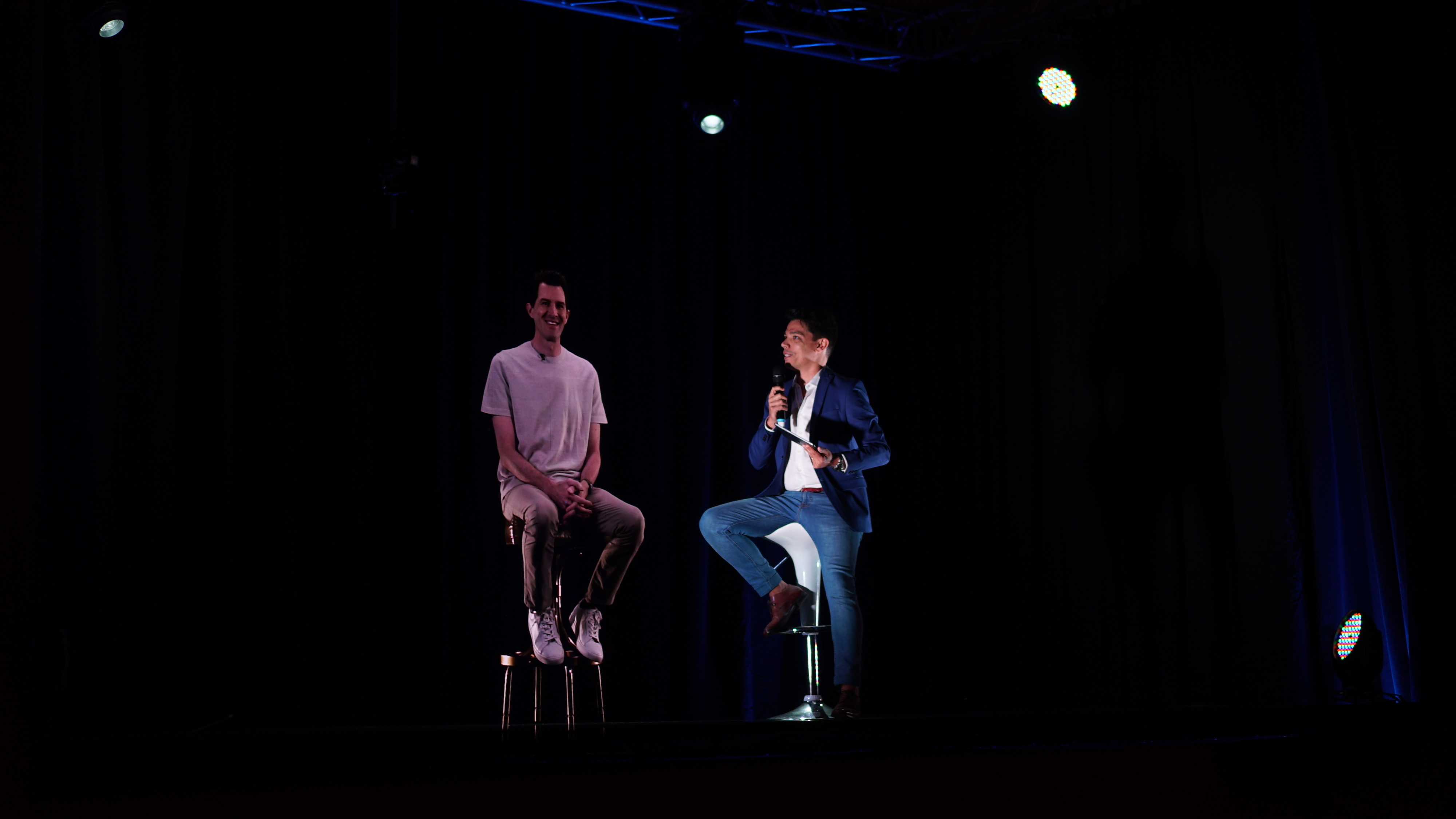 Holograma “transporta” realizador do Top Gun: Maverick a Lisboa com a velocidade do 5G