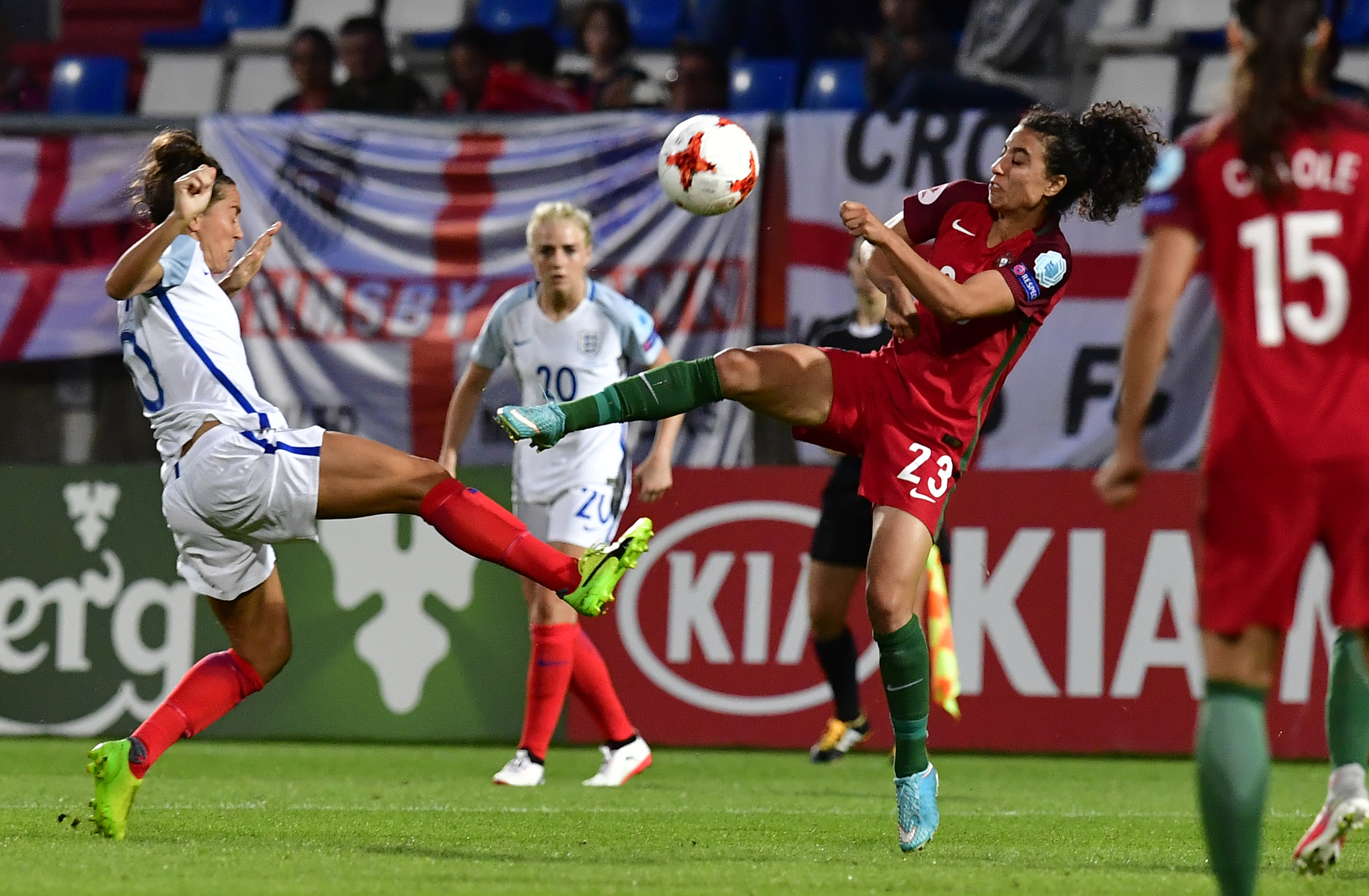 Seleção de futebol feminino joga dois 'particulares' nos Açores com  República da Irlanda - Seleção Nacional Feminino - SAPO Desporto