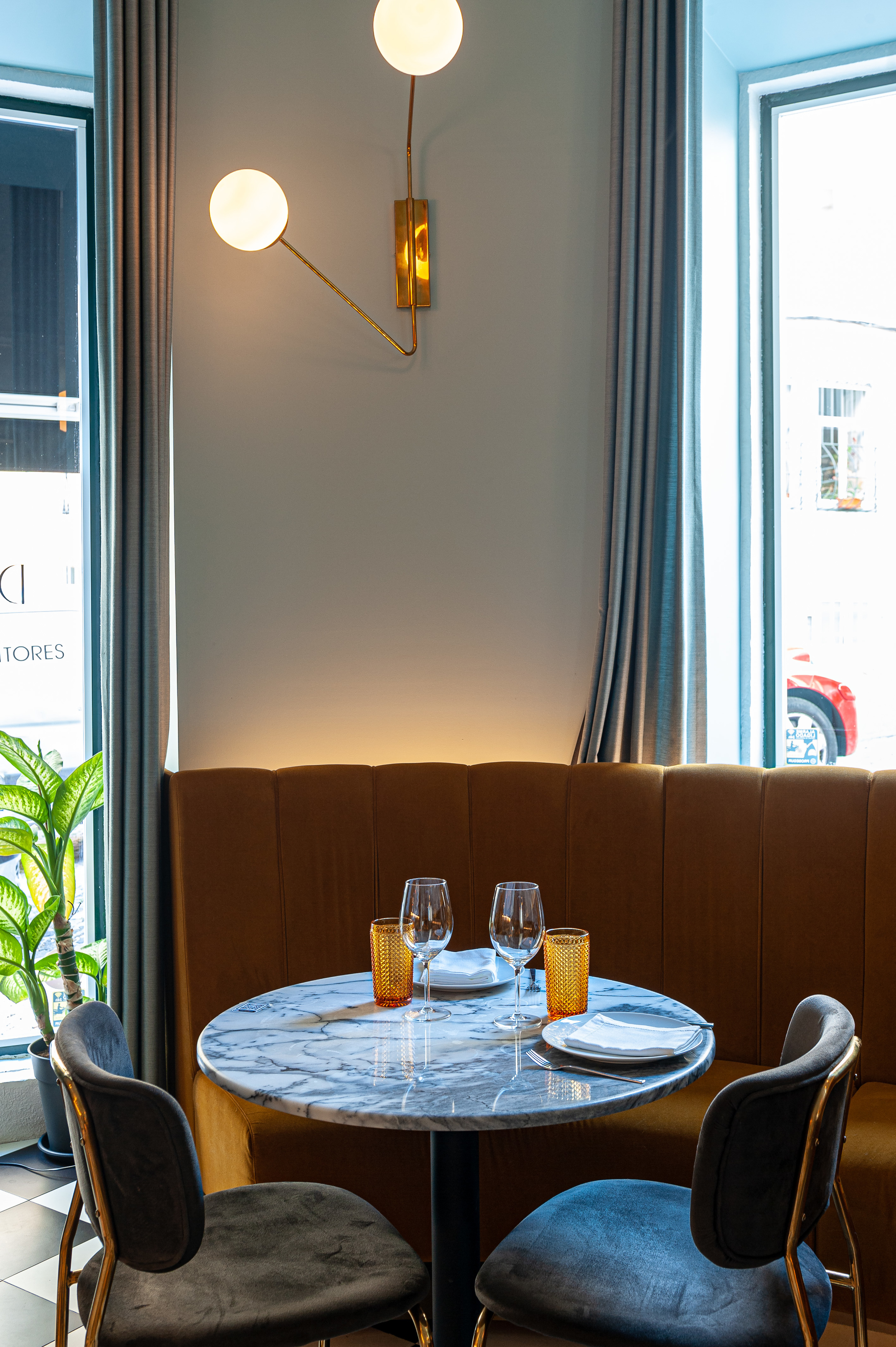 Drogaria. Encontrámos o restaurante ideal para o date perfeito (e sim, a comida é incrível)