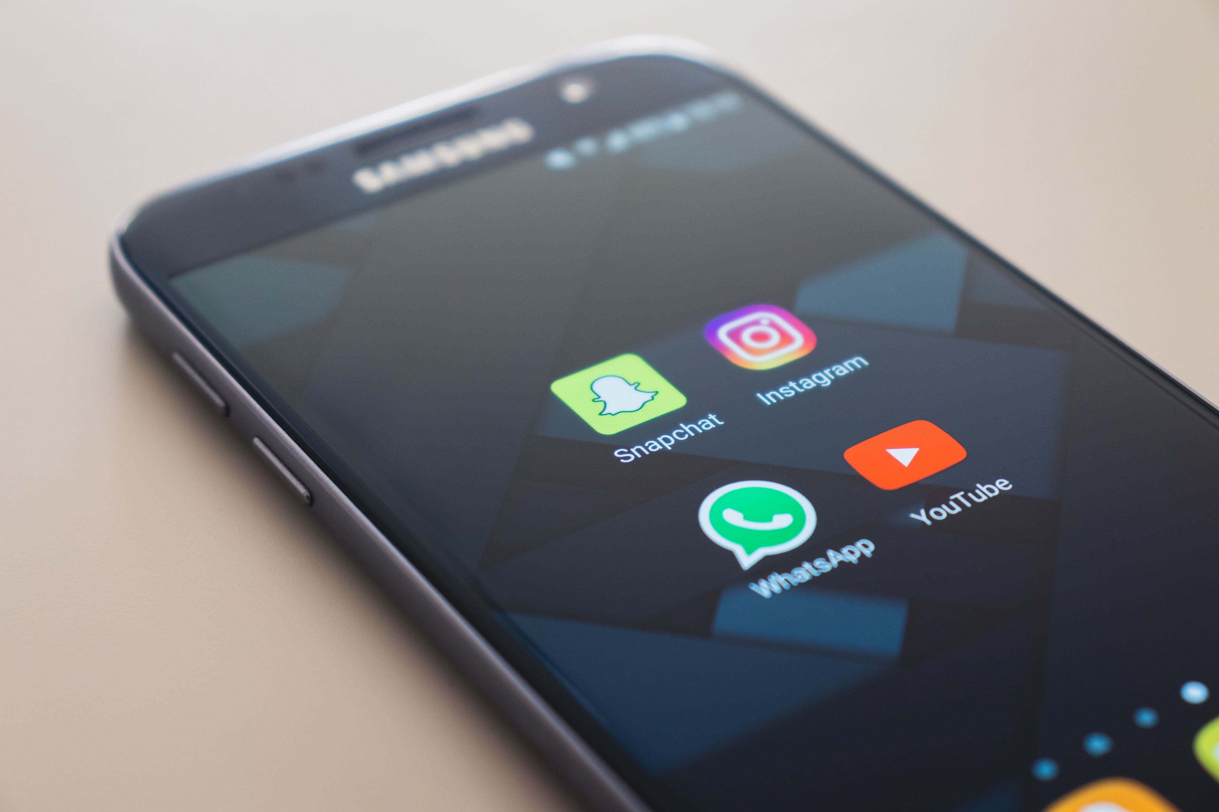 Há uma falha grave de segurança no WhatsApp que pode ser resolvida com uma atualização