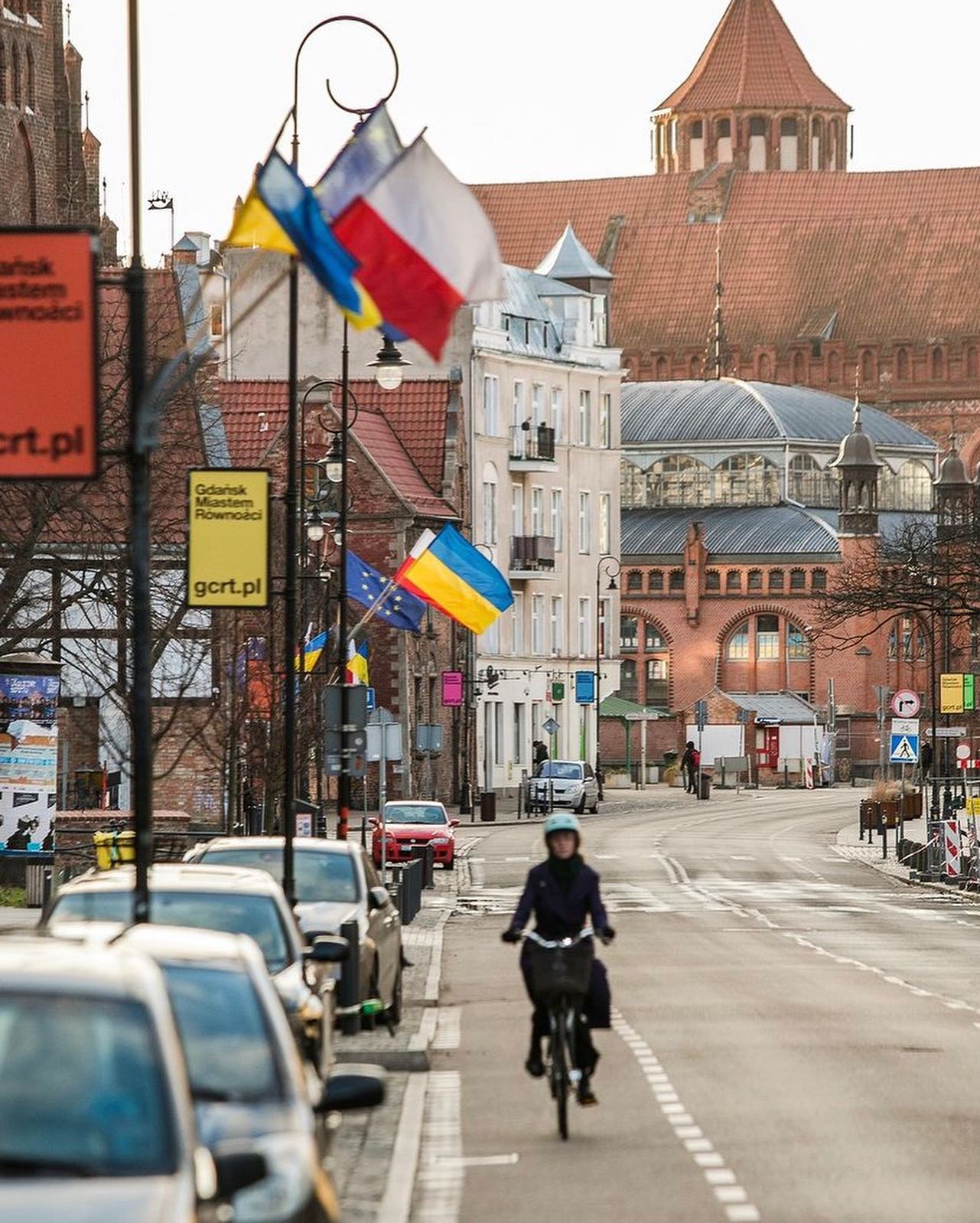 Urszula recebe refugiados num hotel na Polónia. “O mais importante é que aqui estão seguros”