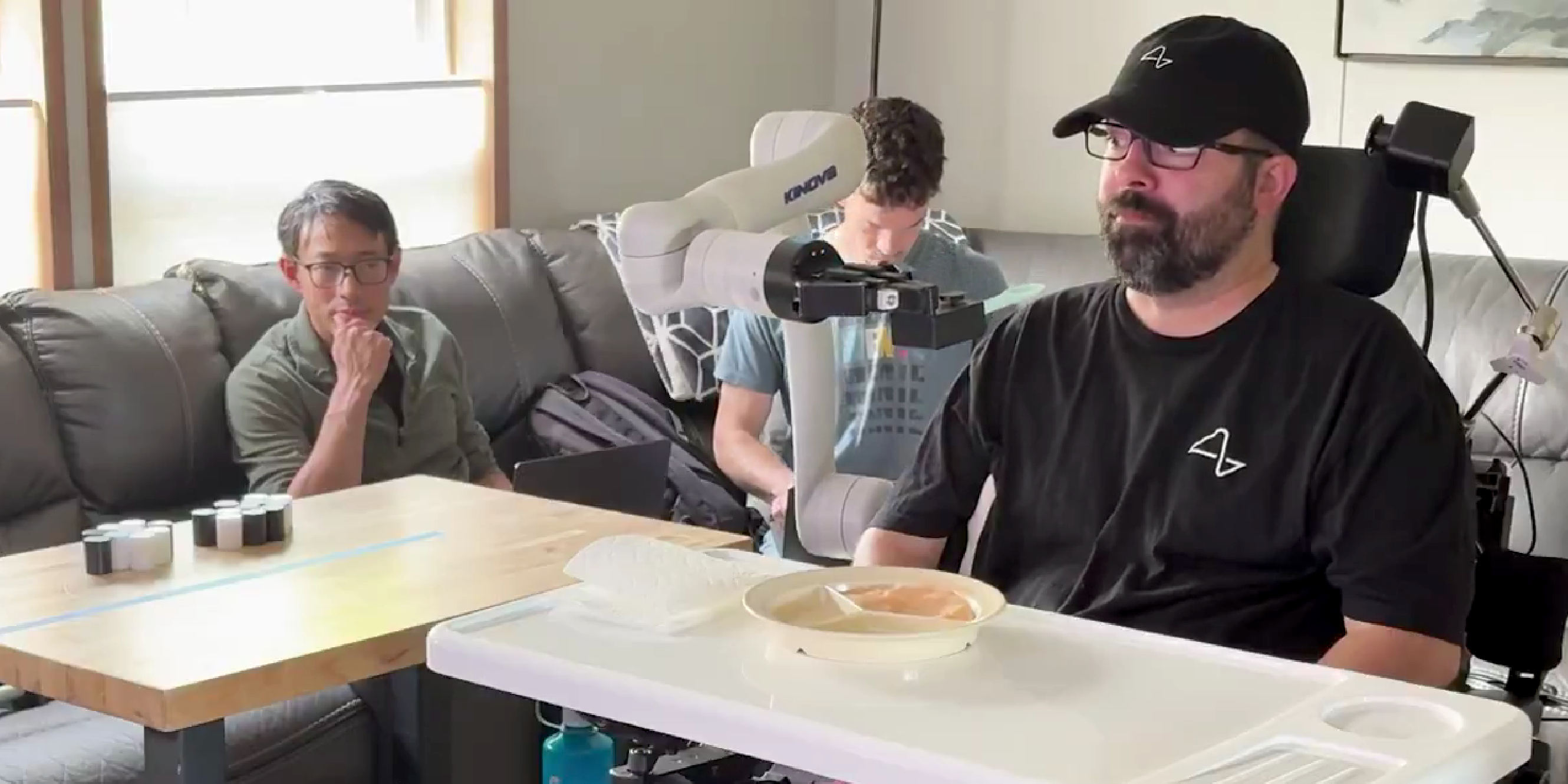 Neuralink redefine a autonomia de paciente com braço robótico controlado pelo pensamento