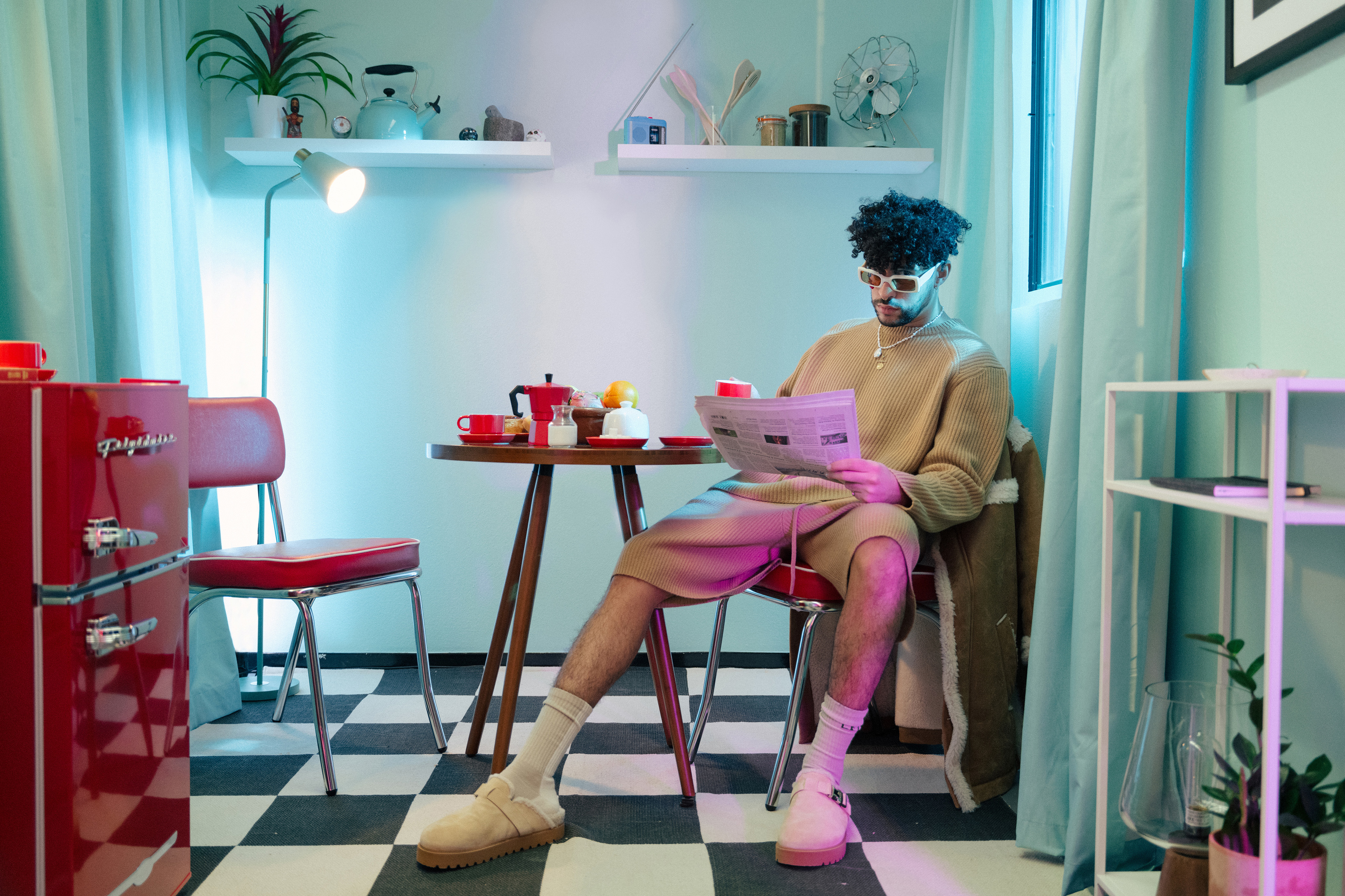 Vai ser possível dormir no camião de digressão de Bad Bunny. E nós explicamos como