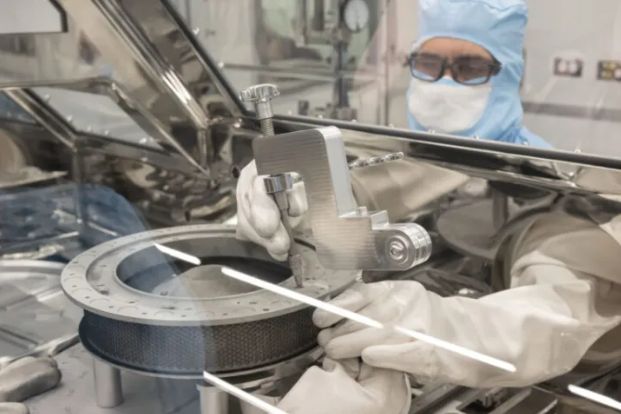 Desafio vencido: tirados dois trincos que bloqueavam acesso a amostras do asteroide Bennu