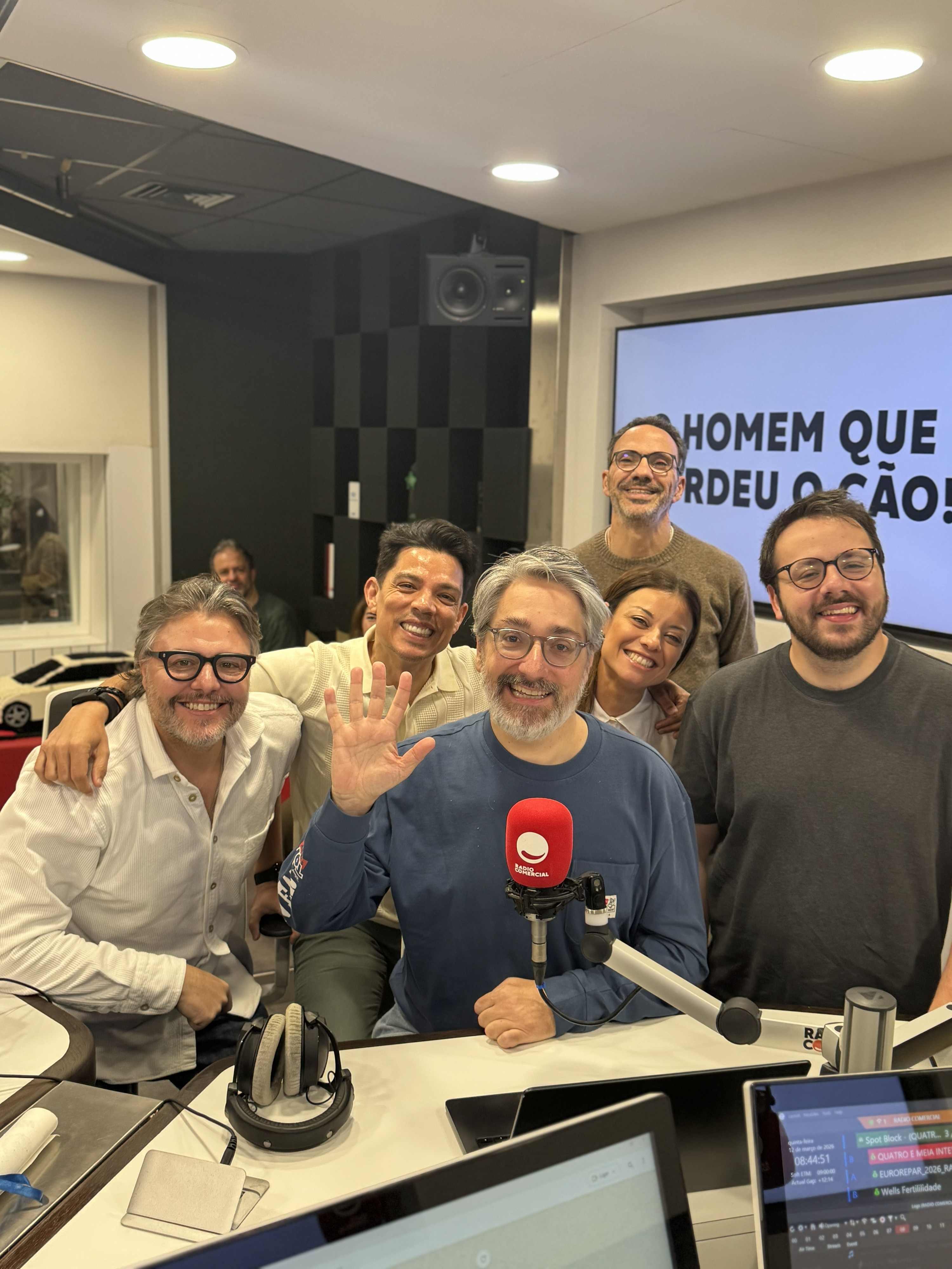 Depois de quase 4 meses, Nuno Markl regressa ao estúdio da Comercial. “Parece que estou num sonho”