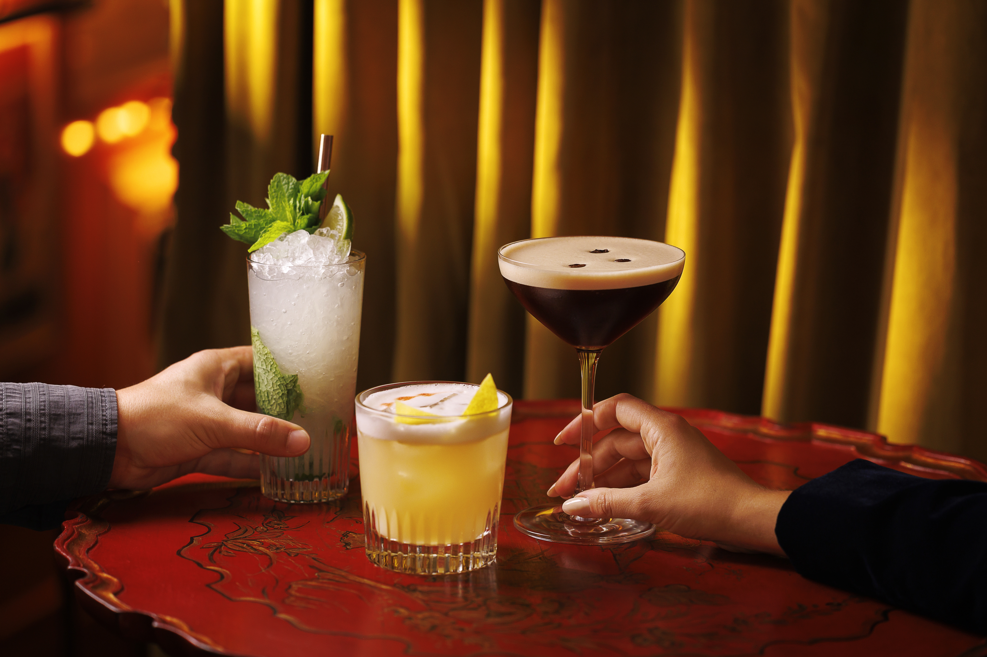 Saiba quanto custa entrar em 2026 no restaurante mais instagramável da cidade (com baile de máscaras e bar aberto)