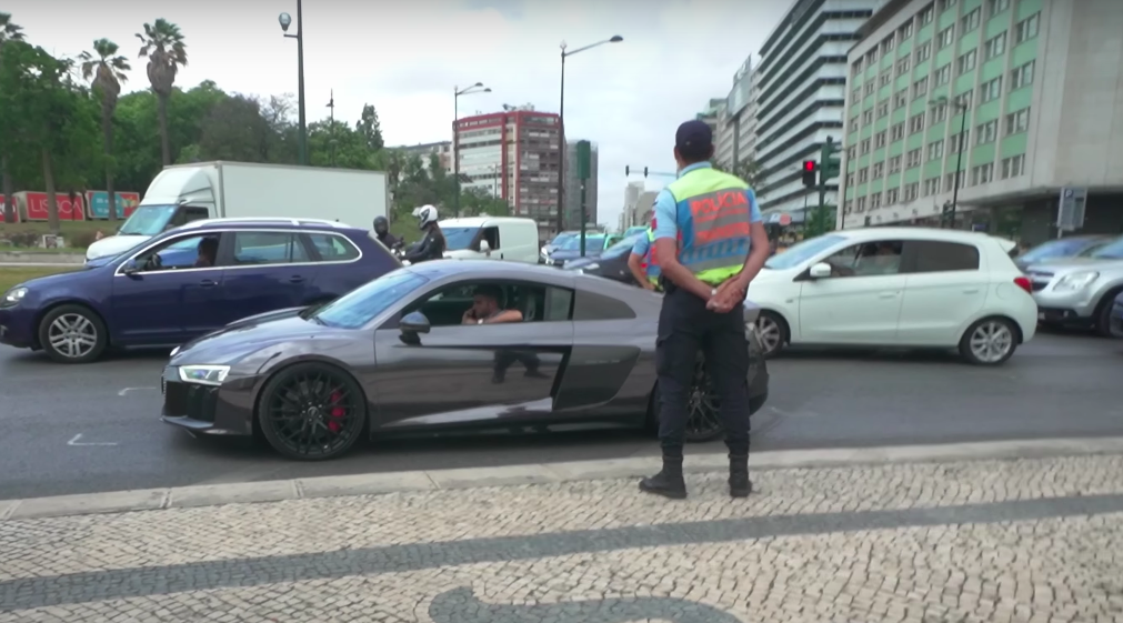 Audi R8 de Windoh volta a ser apreendido. Youtuber fala em “perseguição” por parte da polícia (vídeo)