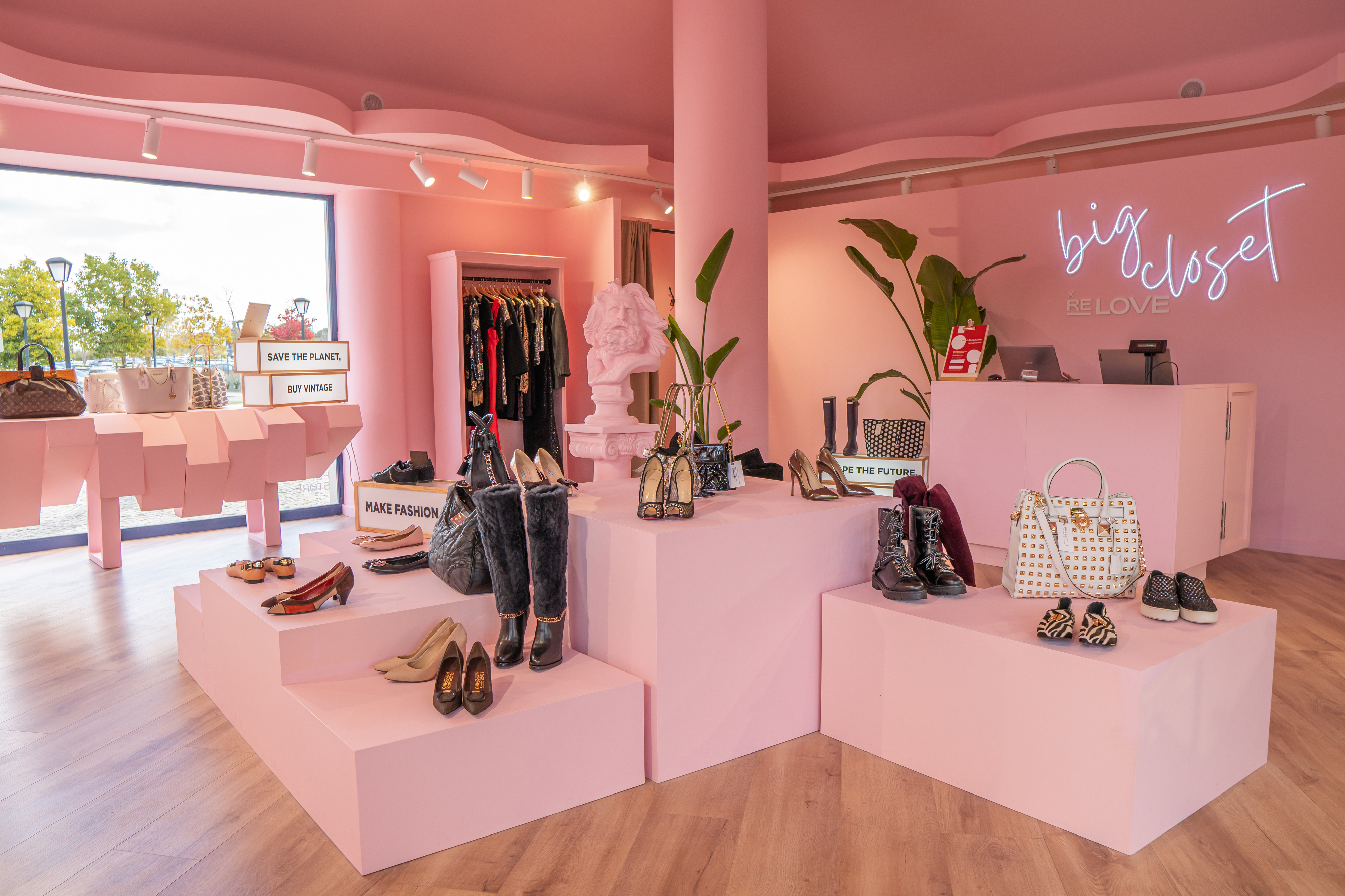 Já pode comprar Chanel ou Vuitton em segunda mão no Freeport e no Vila do Conde Fashion Outlet