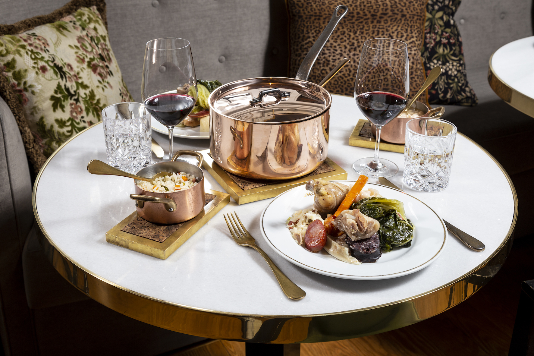 O cozido à portuguesa do JNcQUOI Avenida regressa este domingo. Reserve rápido, que esgota num ápice