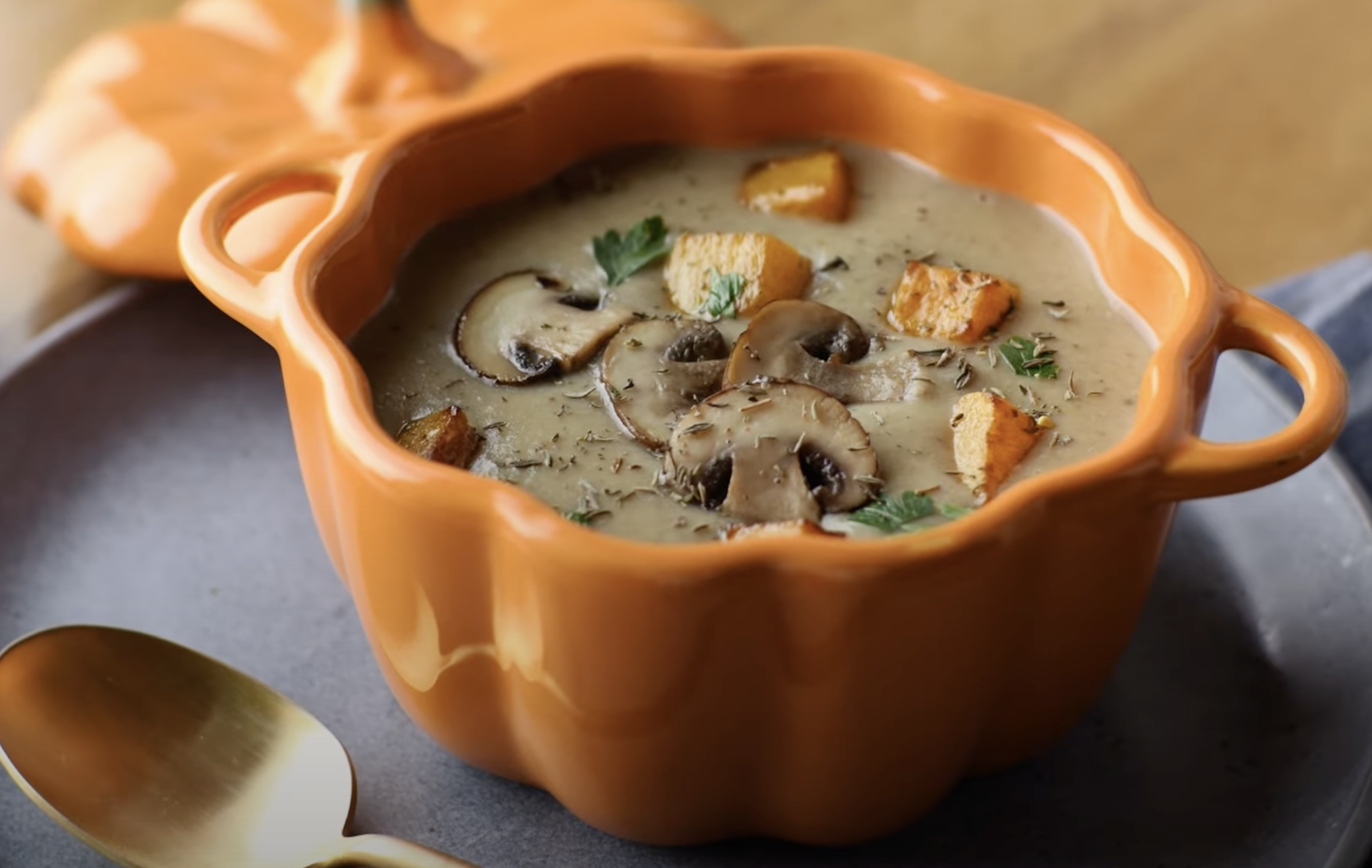 Estas 5 receitas são as sopas ideais para começar a comer bem e de forma inovadora