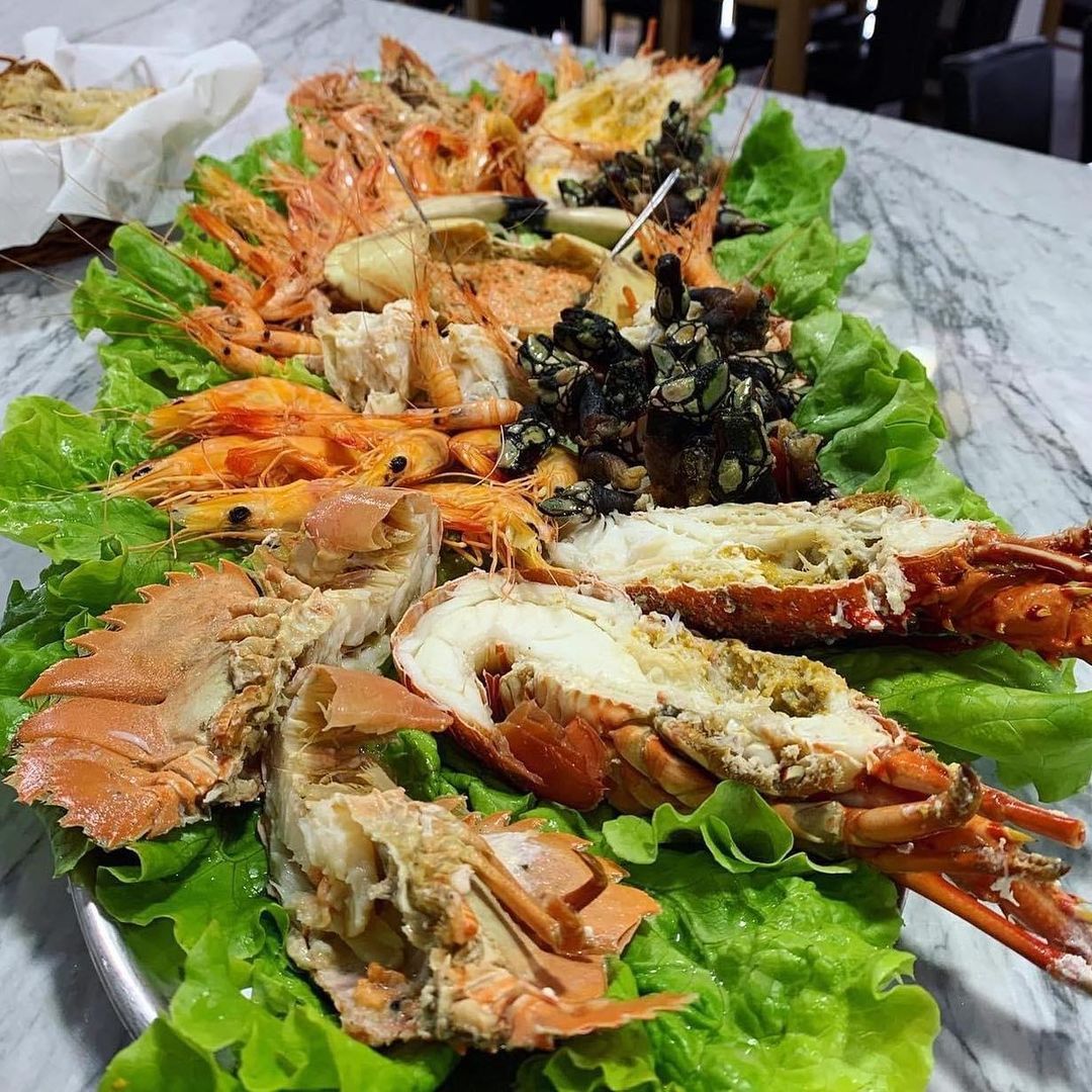 Um restaurante para comer em casa. As mariscadas do Chapa 7, em Santarém