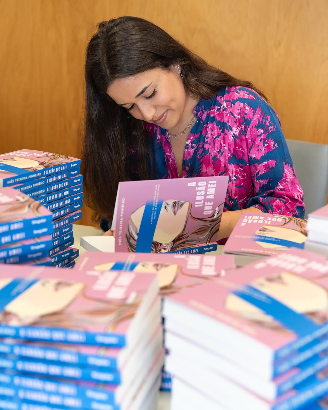 “A Ilusão que Amei”. O livro perfeito para quem vibra com os dramas do amor (e a autora explica porquê)