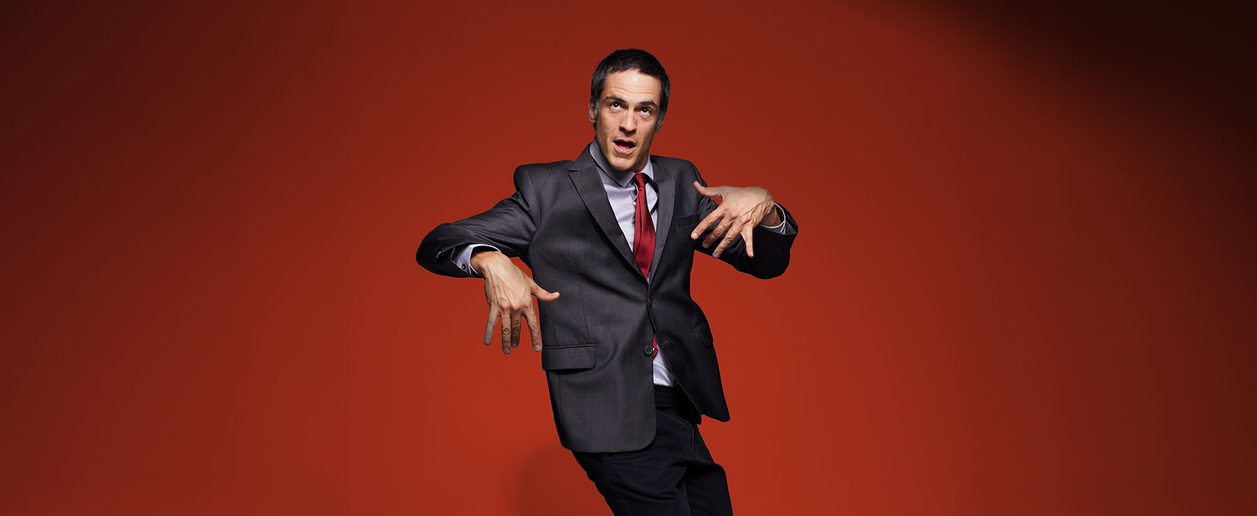 O Figurante” estreia em Portugal em 2026 com Mateus Solano no Teatro Maria  Matos e no Sá da Bandeira