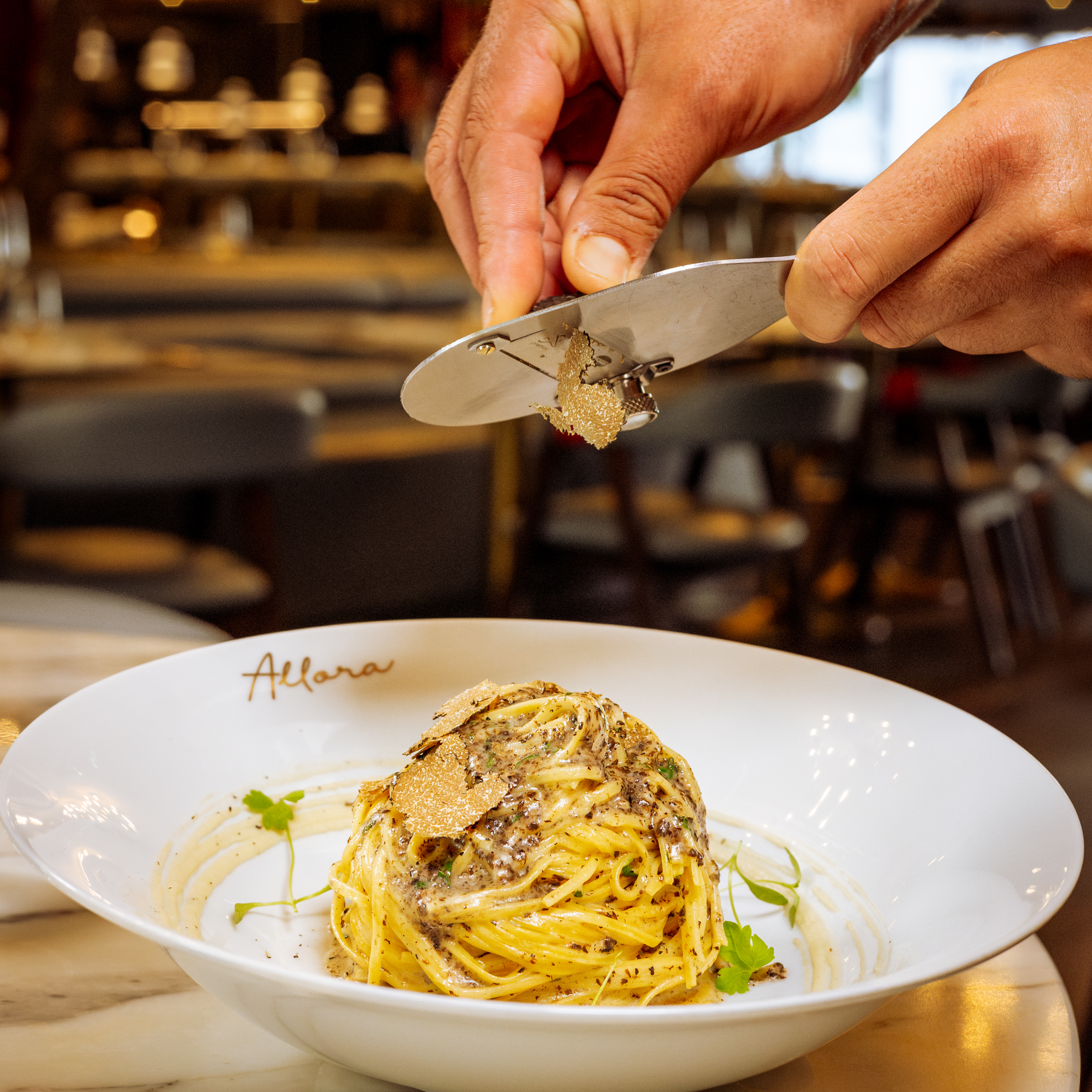 A icónica trufa branca chega ao Allora com pratos exclusivos. Saiba quando vai poder provar estas novidades