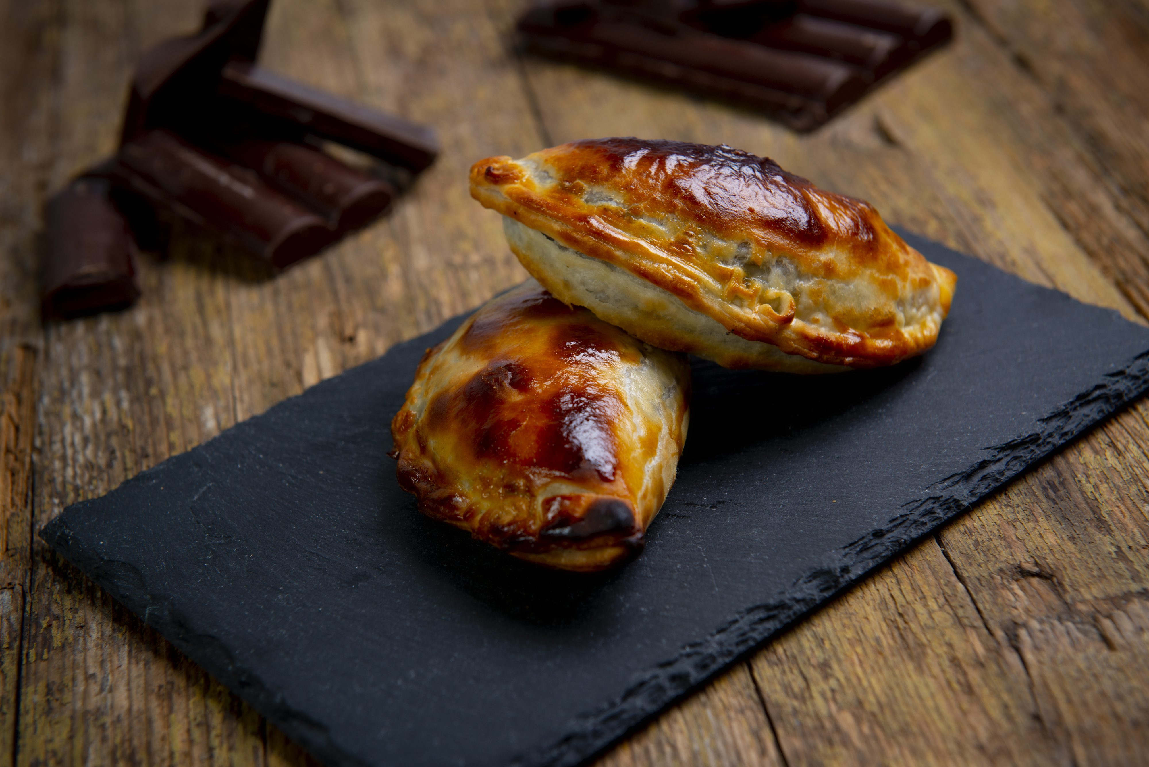 Seja fã de doces ou salgados, as empanadas da Intriga são razão suficiente para ir passear até Cascais