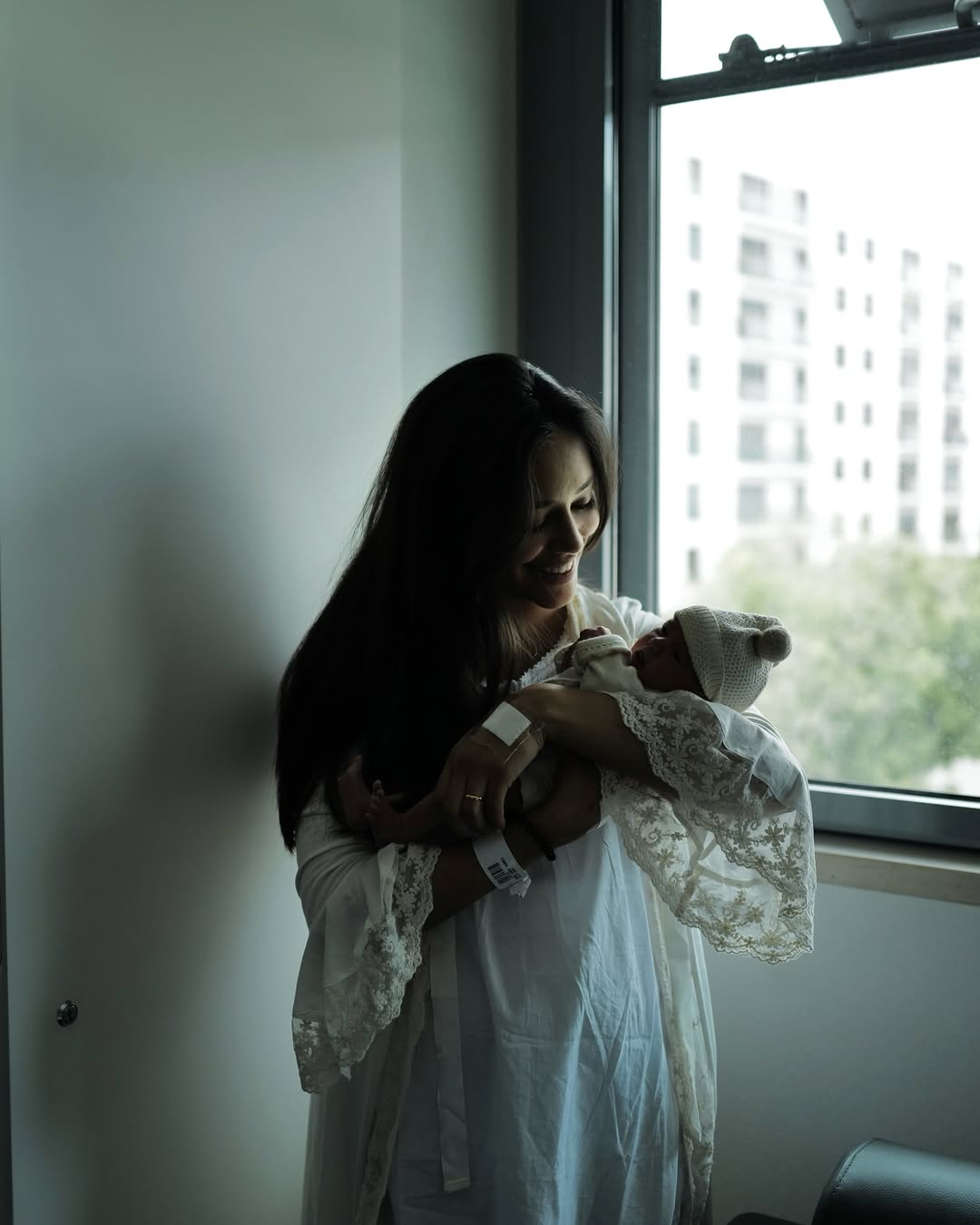 Bruna Corby já foi mãe. Espreite as primeiras fotos (e bem amorosas) de Maria Eduarda