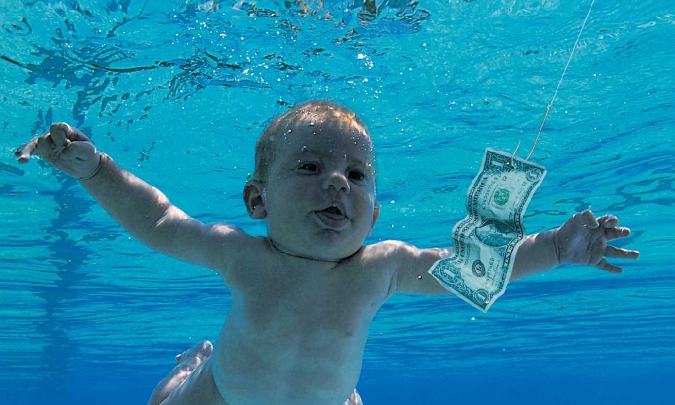 Lembra-se do bebé da capa dos Nirvana? 30 anos depois, vai processar a banda. Saiba porquê