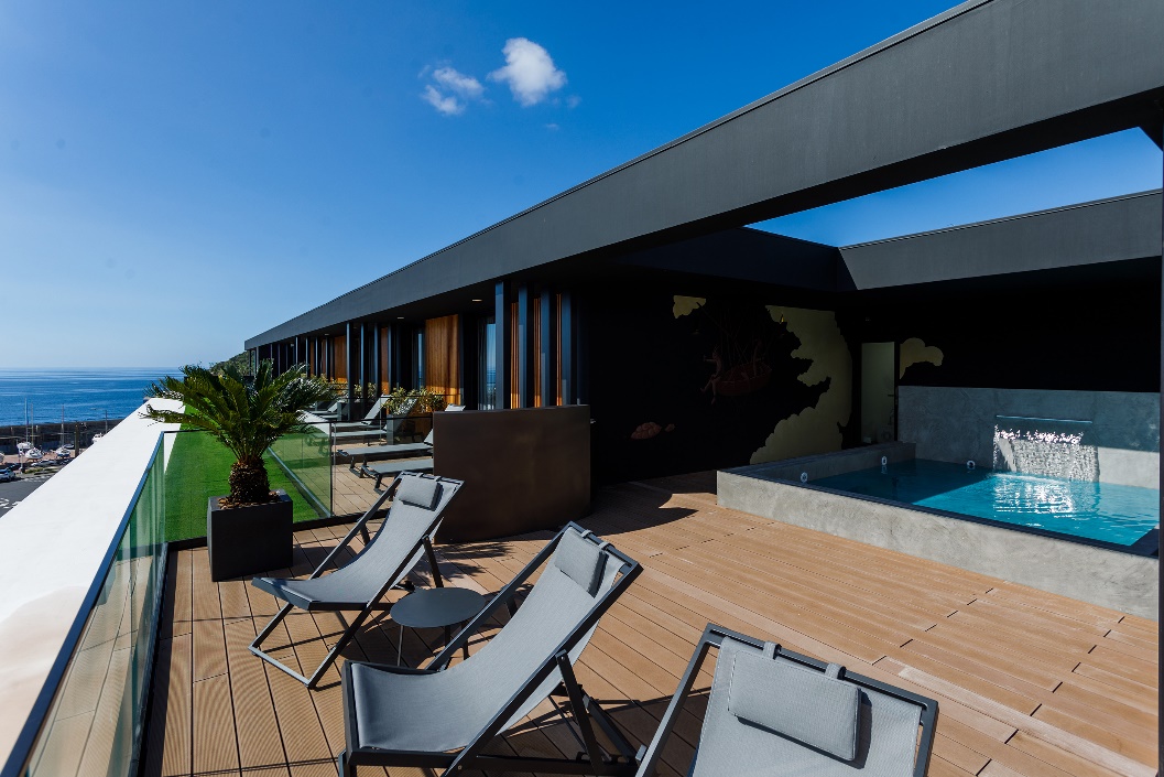 The Shipyard. Já abriu o novo aparthotel da ilha Terceira — e tem vista para o mar