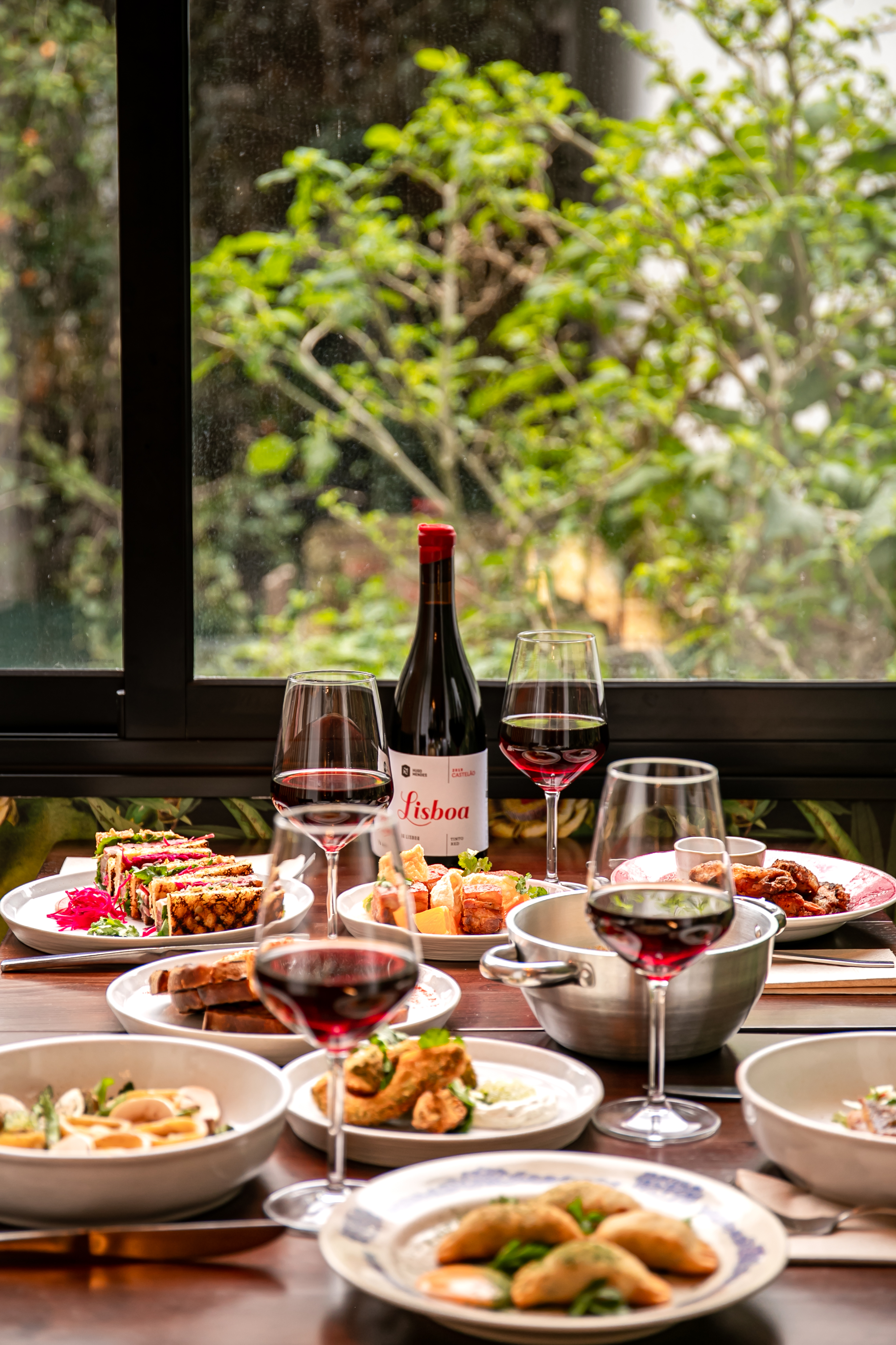 O Lobo Convida. Não tenha medo ser a Capuchinho Vermelho e jante com o Lobo Mau (e vários chefs)