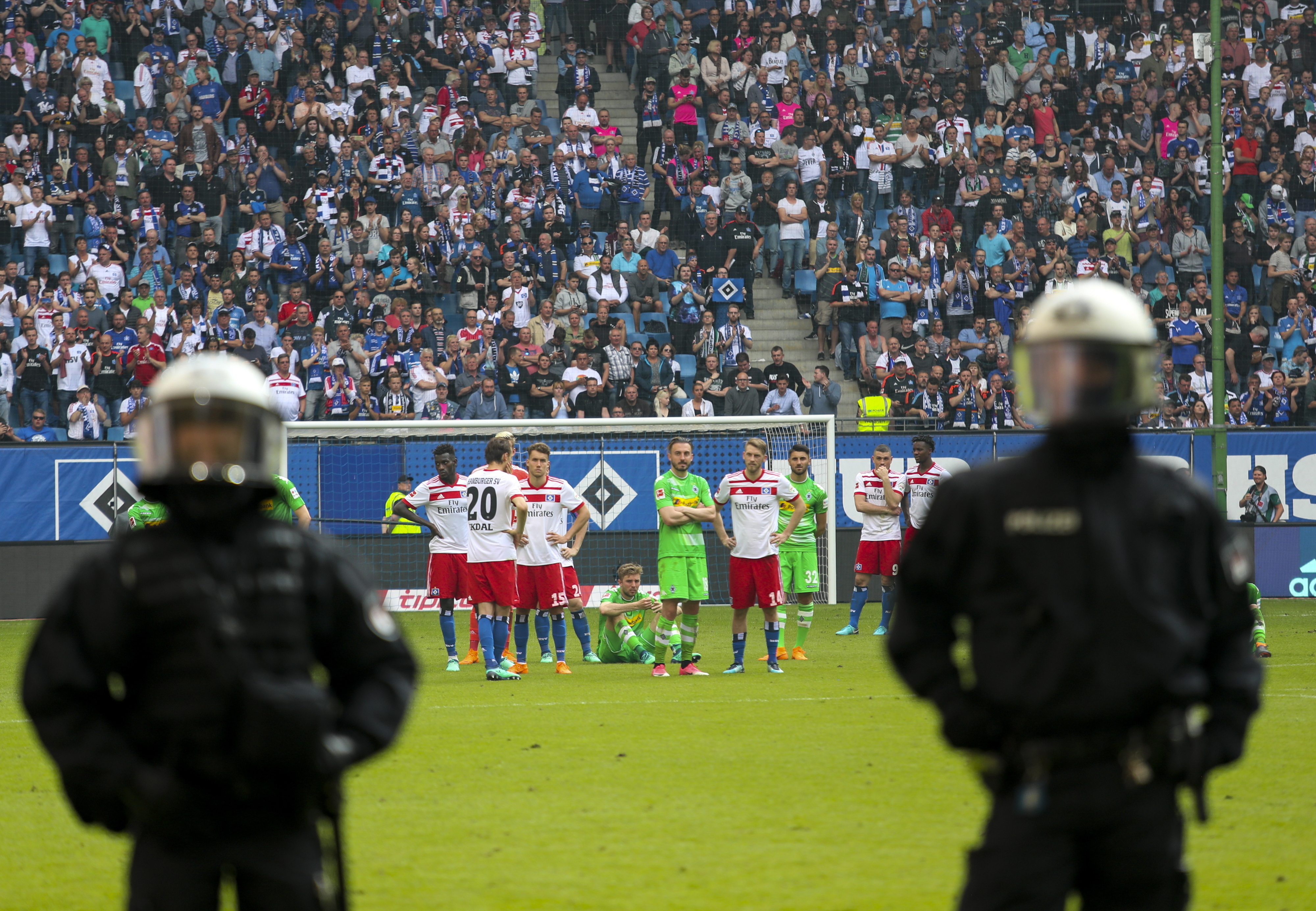 Após excelente início, Hamburgo retoma rotina de derrotas incríveis na segunda  divisão alemã