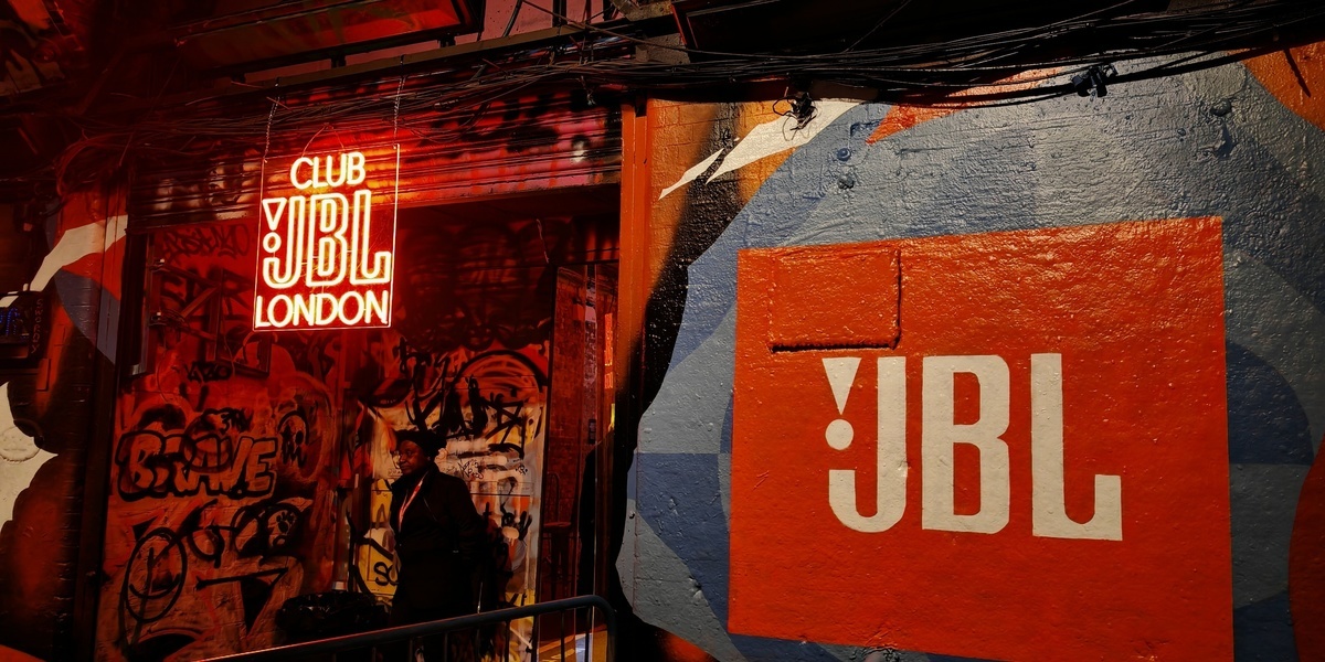 JBL sobe o tom da música em Londres e anuncia novidades nas colunas Flip, Charge e PartyBox