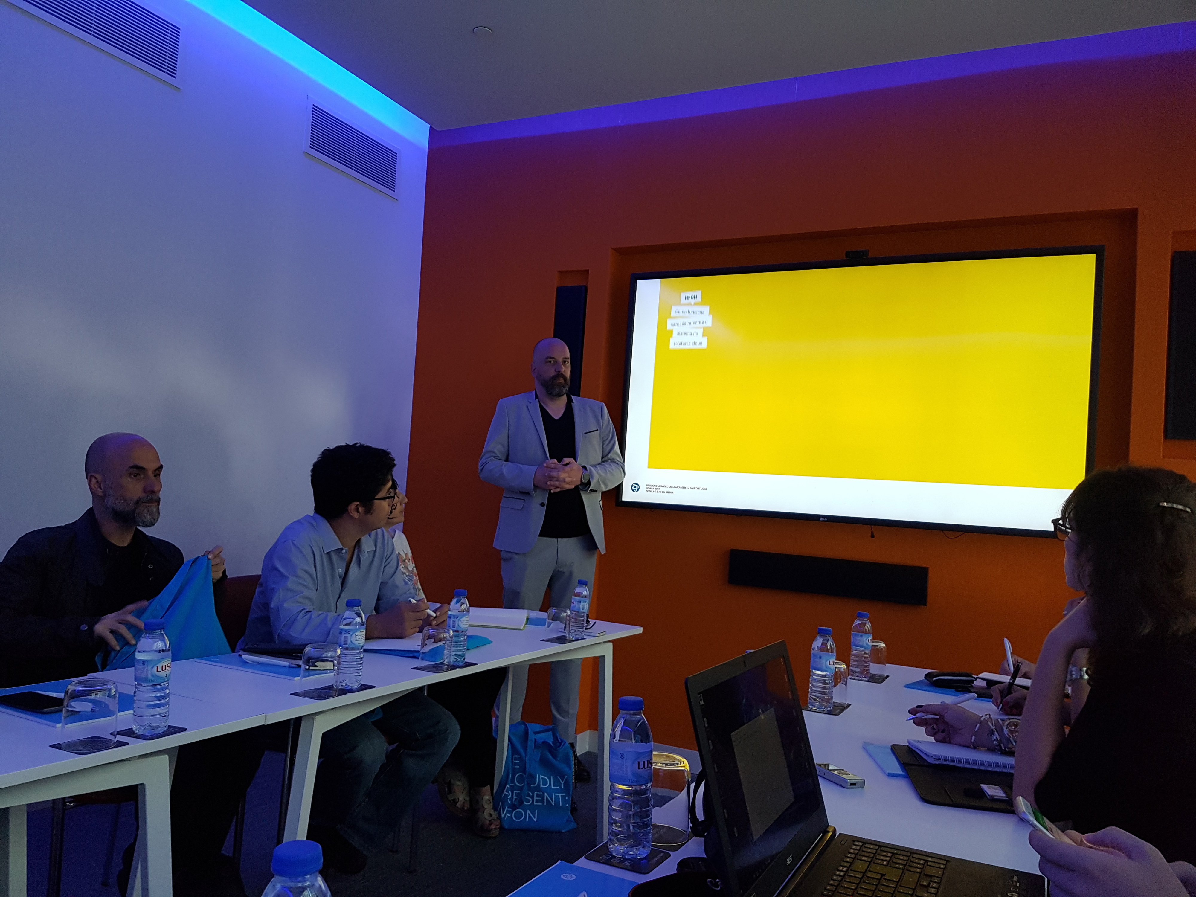 Trabalhou nas obras, passou fome e roubou 40 contos ao pai. A extraordinária vida de Sérgio Praia, o ator de “Variações”