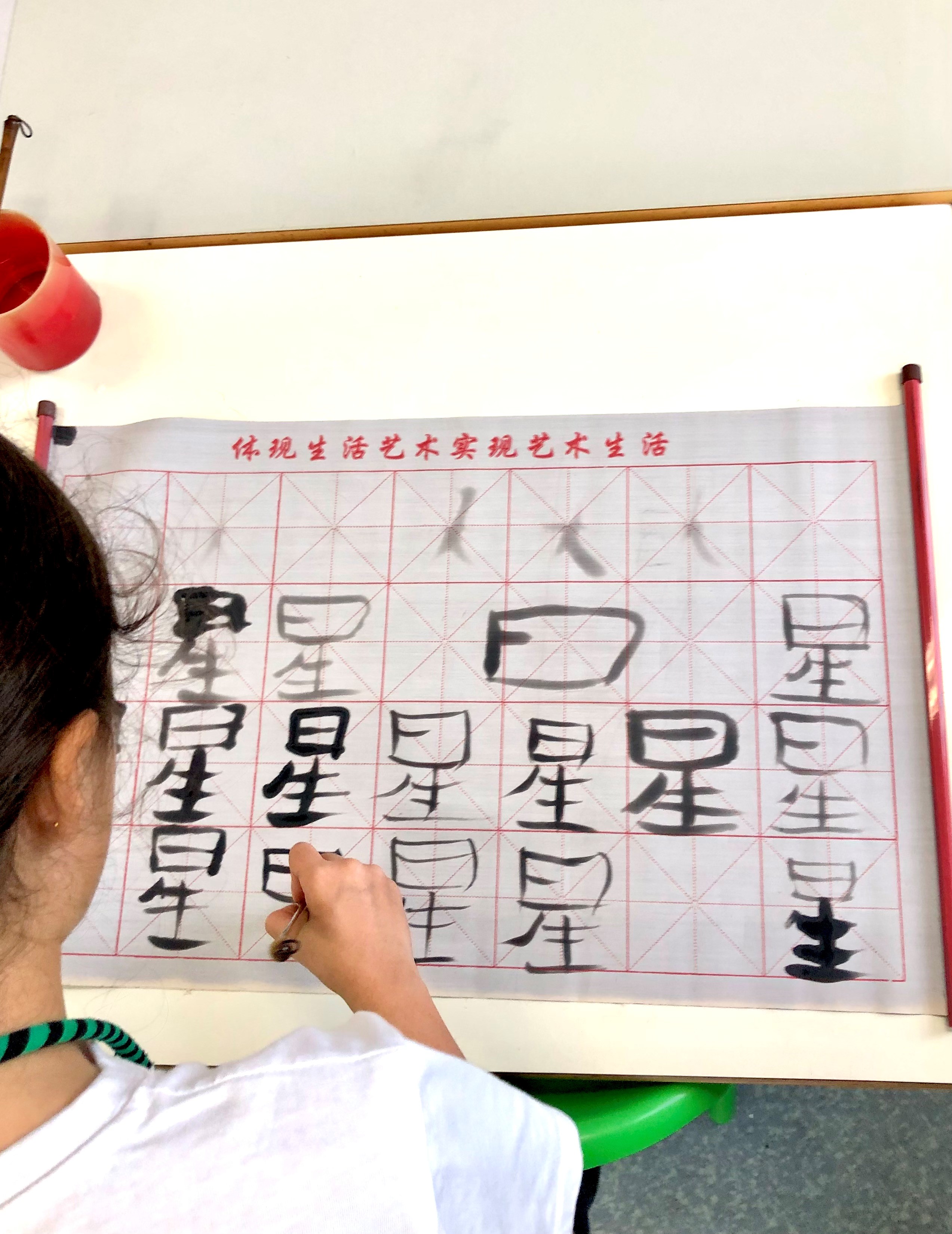 Estes cursos vão ensinar mandarim aos seus filhos. Saiba quanto custam