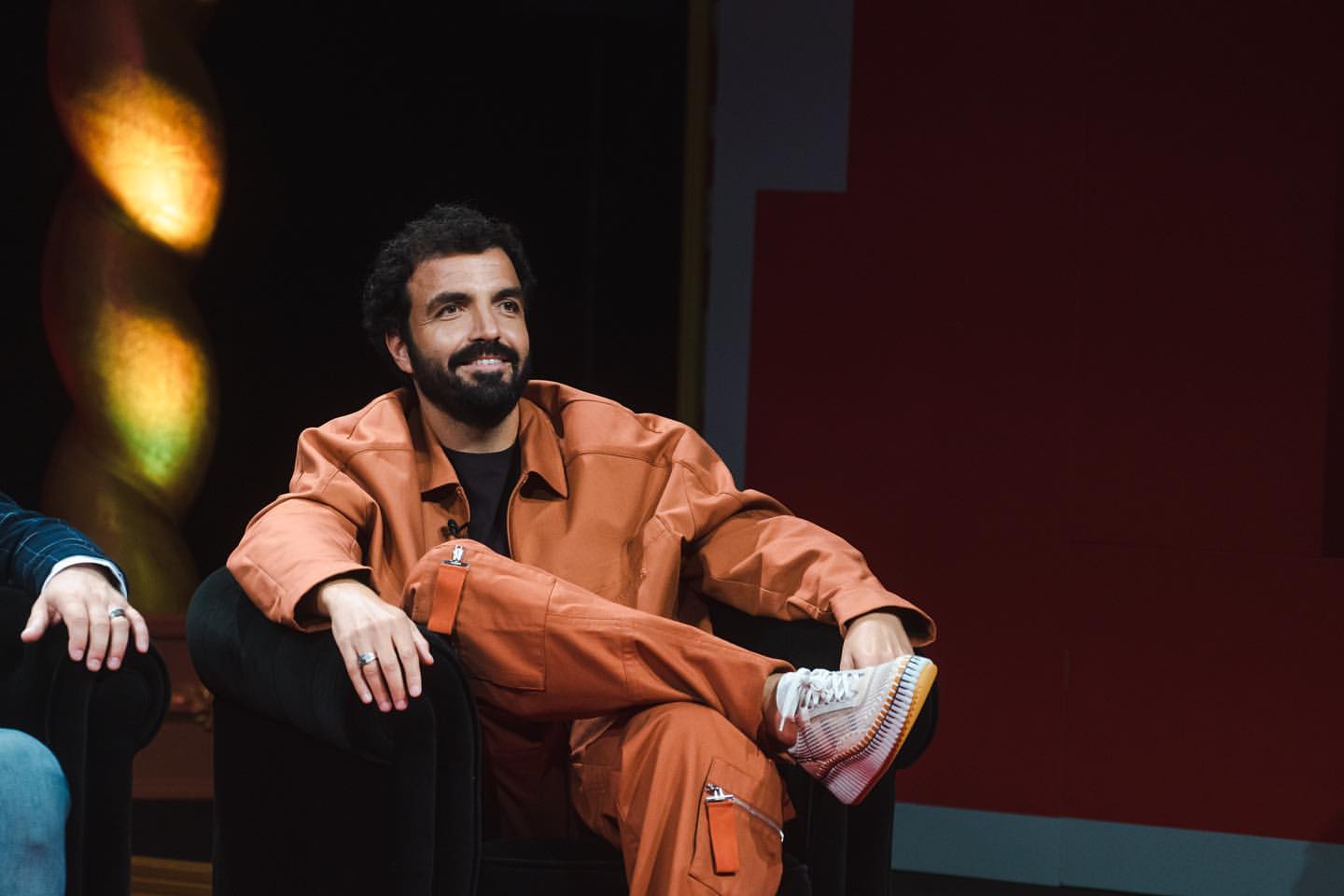 Atenção, fãs de stand up. Salvador Martinha está de volta aos espetáculos (e vai passar por várias cidades)