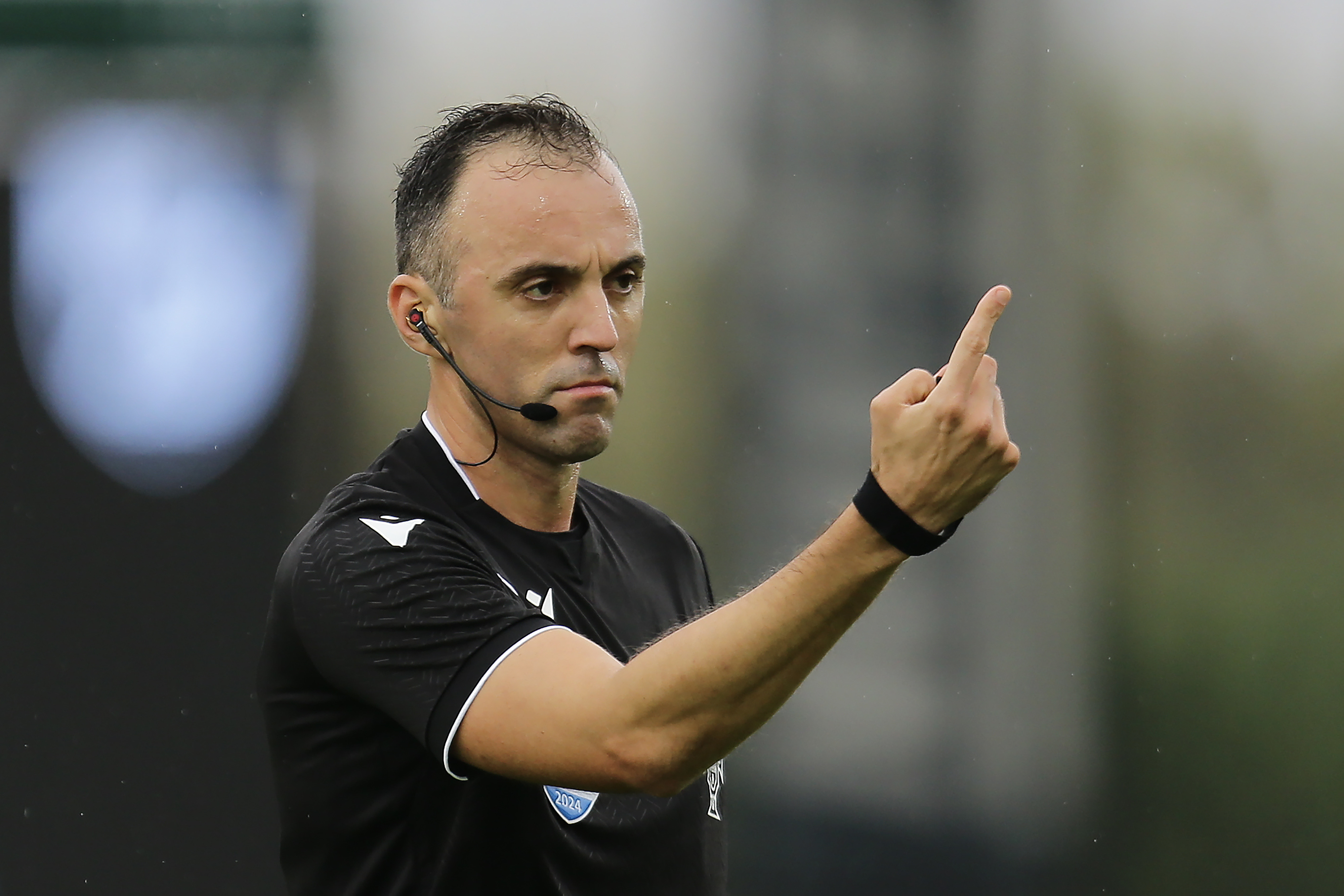 João Pinheiro vai arbitrar 'clássico' entre FC Porto-Sporting