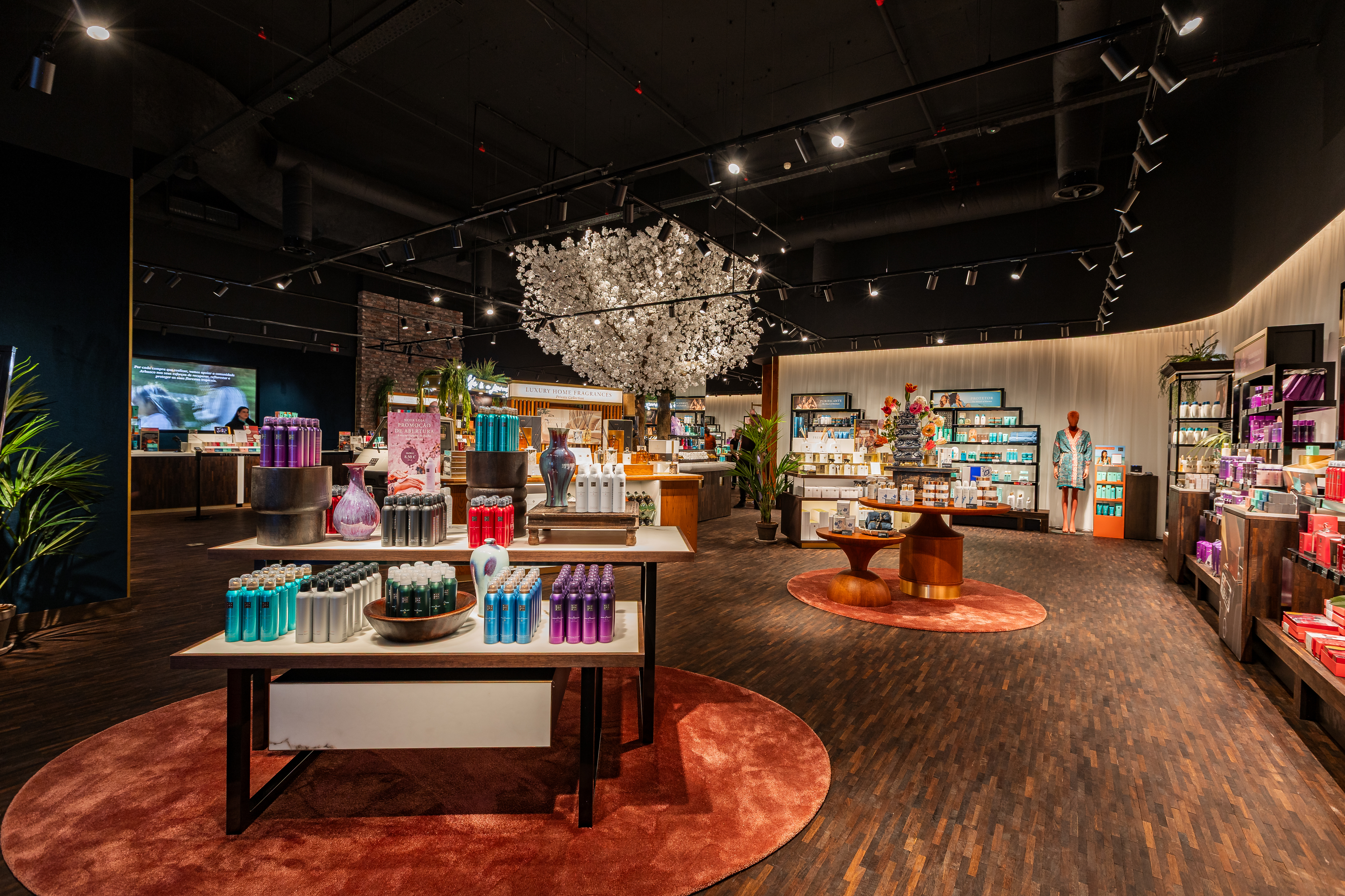 A maior loja da Rituals do País aterrou em Lisboa. Saiba onde fica este paraíso de beleza (e veja as fotos)