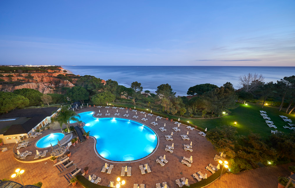 PortoBay Falésia. Às vezes, o que queremos mesmo é relaxar (e comer pastéis de bacalhau)