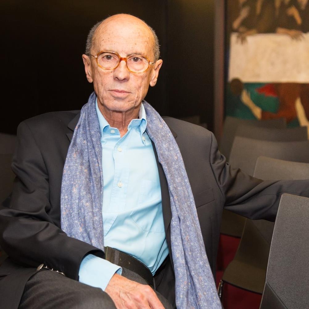 Jornalista acusa Manuel Alberto Valente de assédio sexual e avanço indesejado. Editor nega