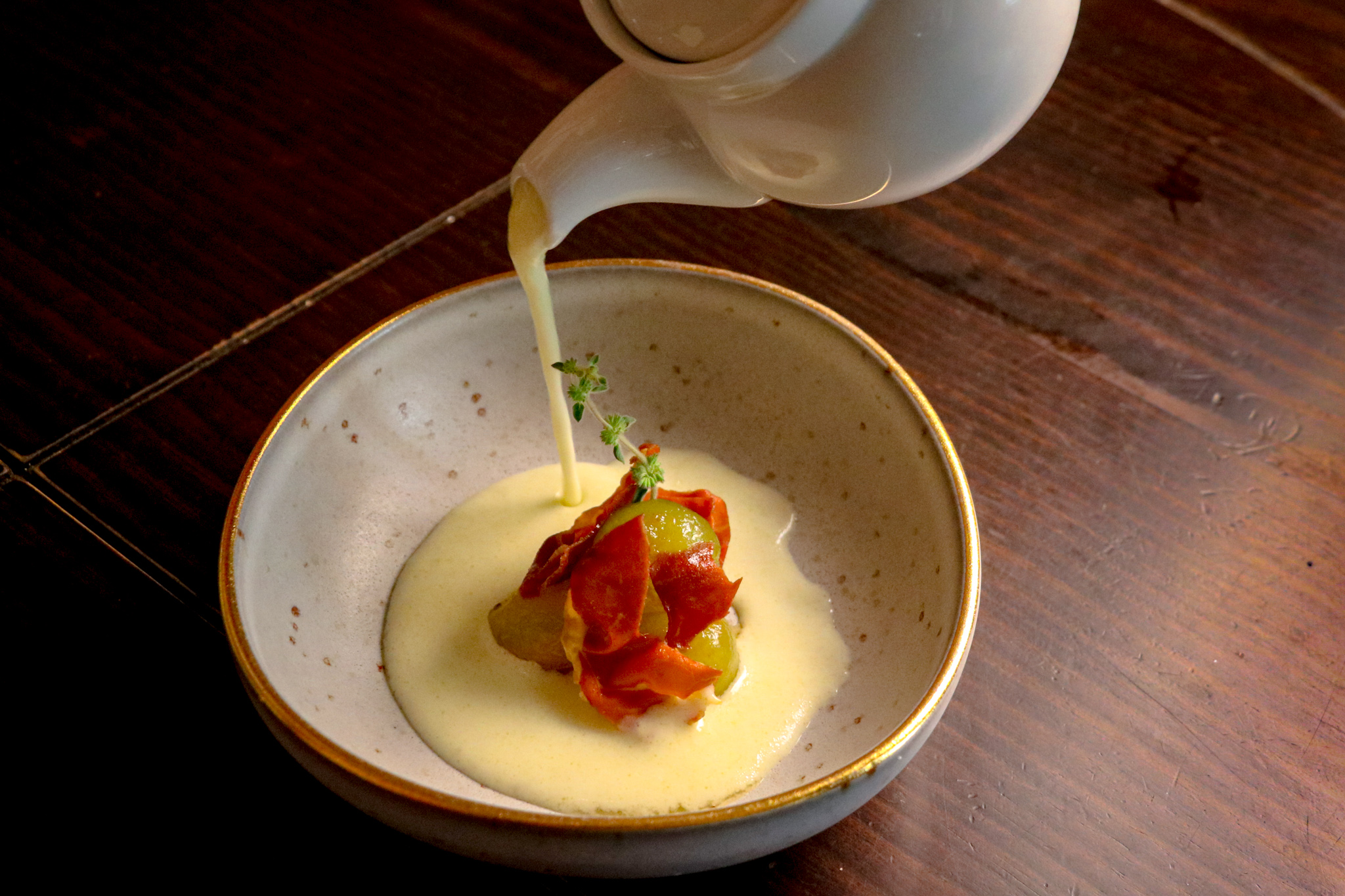 Sopa fria de meloa com presunto crocante? É uma das novidades mesmo fresquinhas do Bistro 37